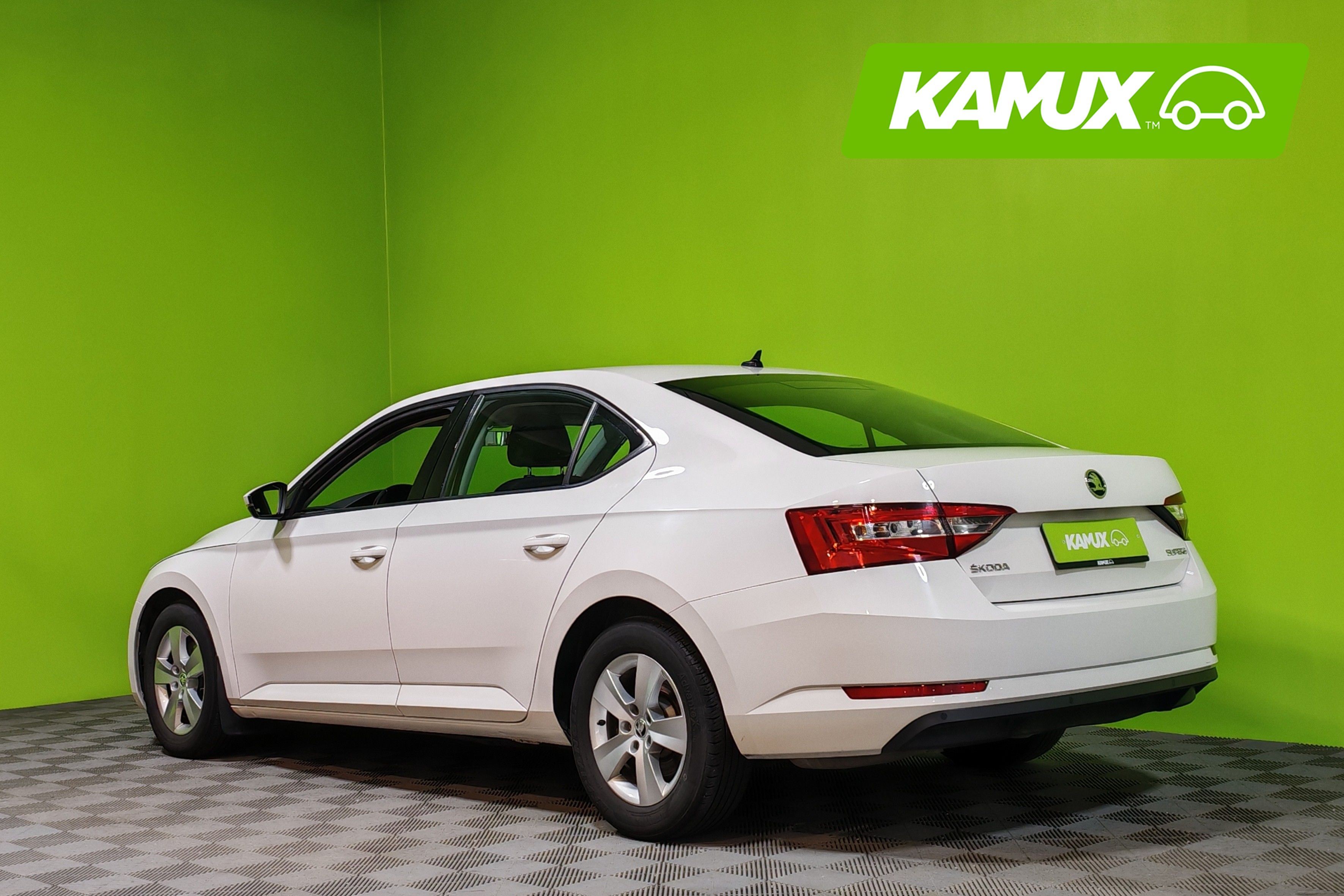 Skoda Superb 2019, kuva 4/25