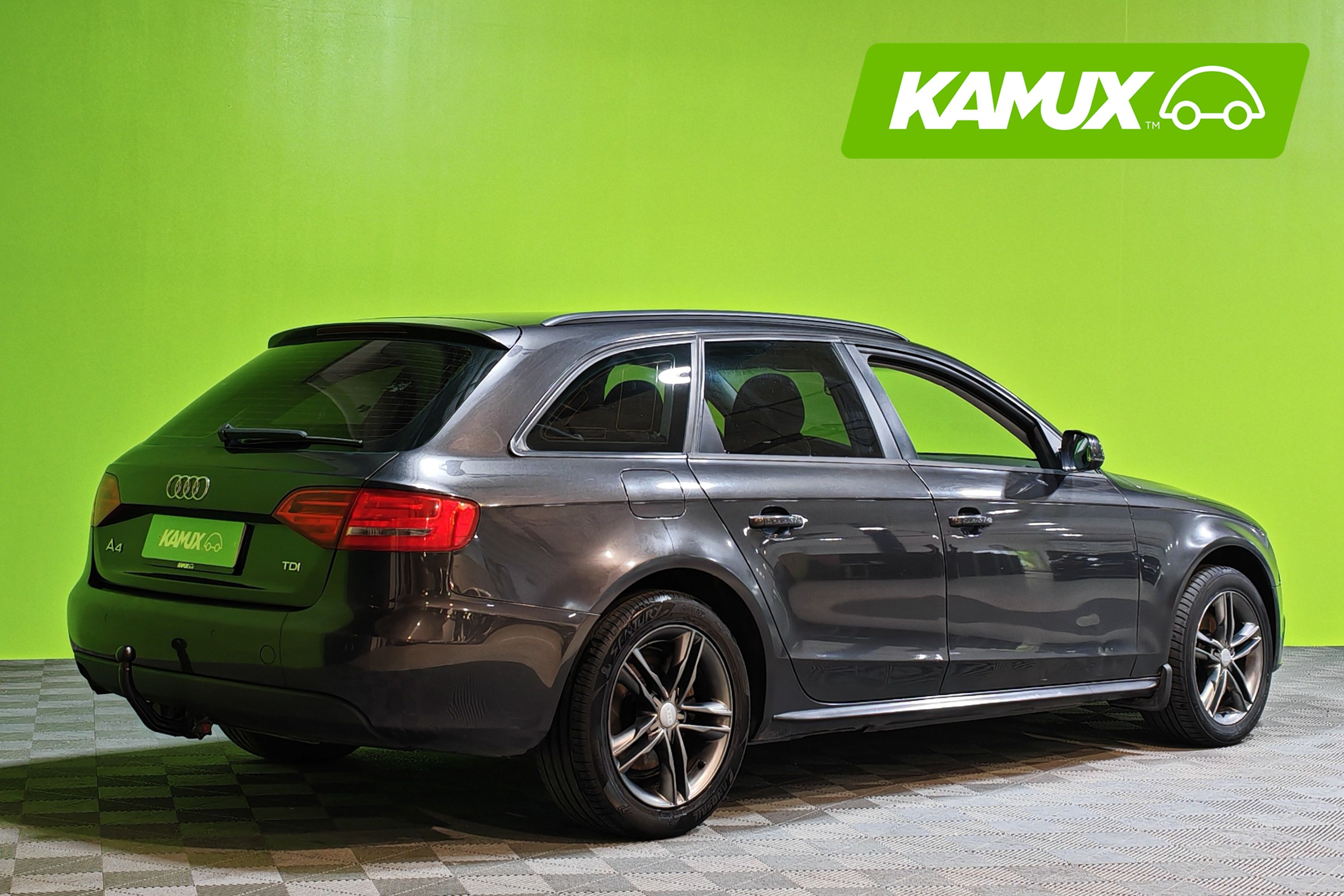 Audi A4 Avant 2,0 TDI DPF Start-Stop 2011, kuva 2/25