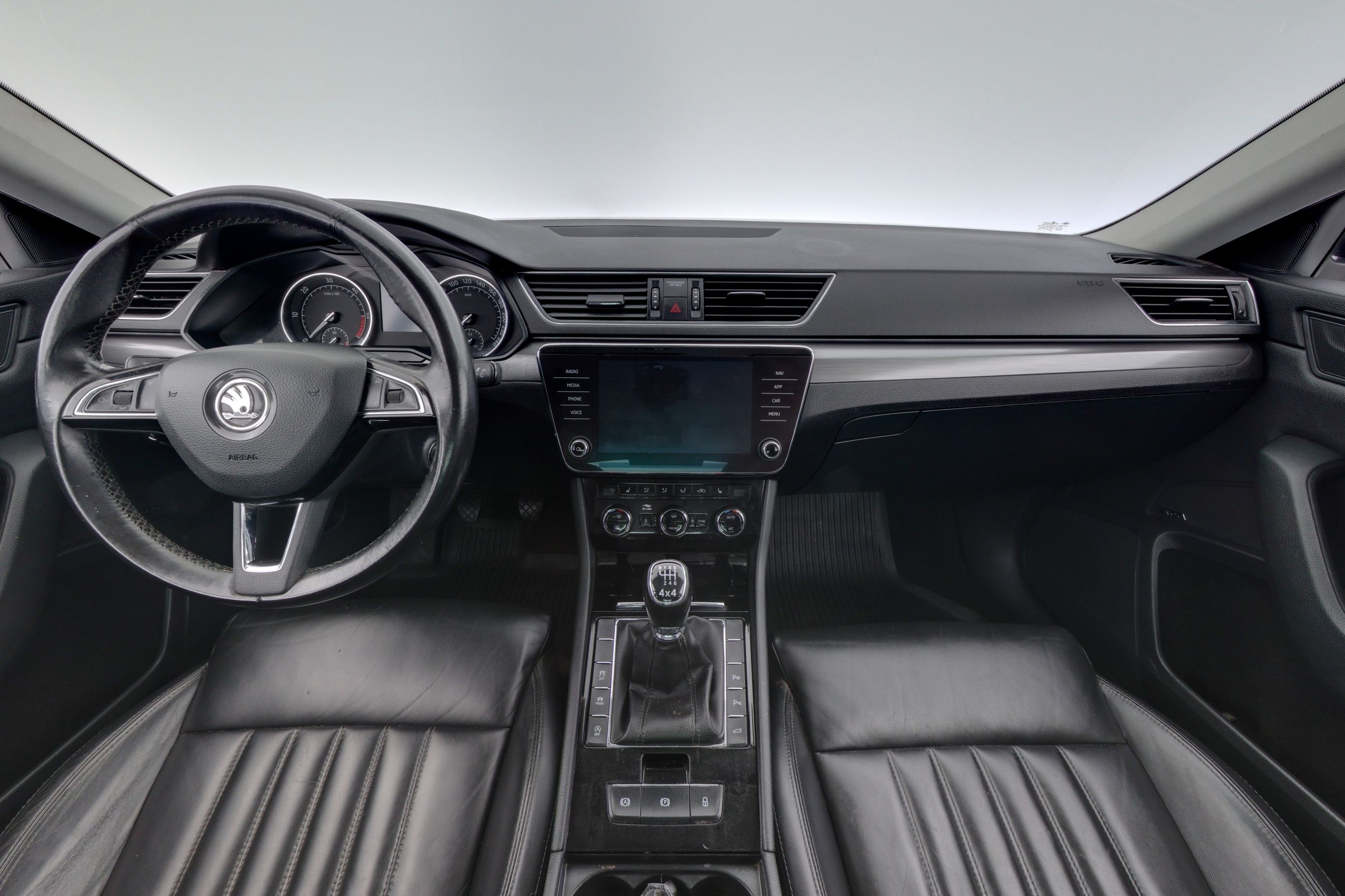 Skoda Superb 2018, kuva 7/29