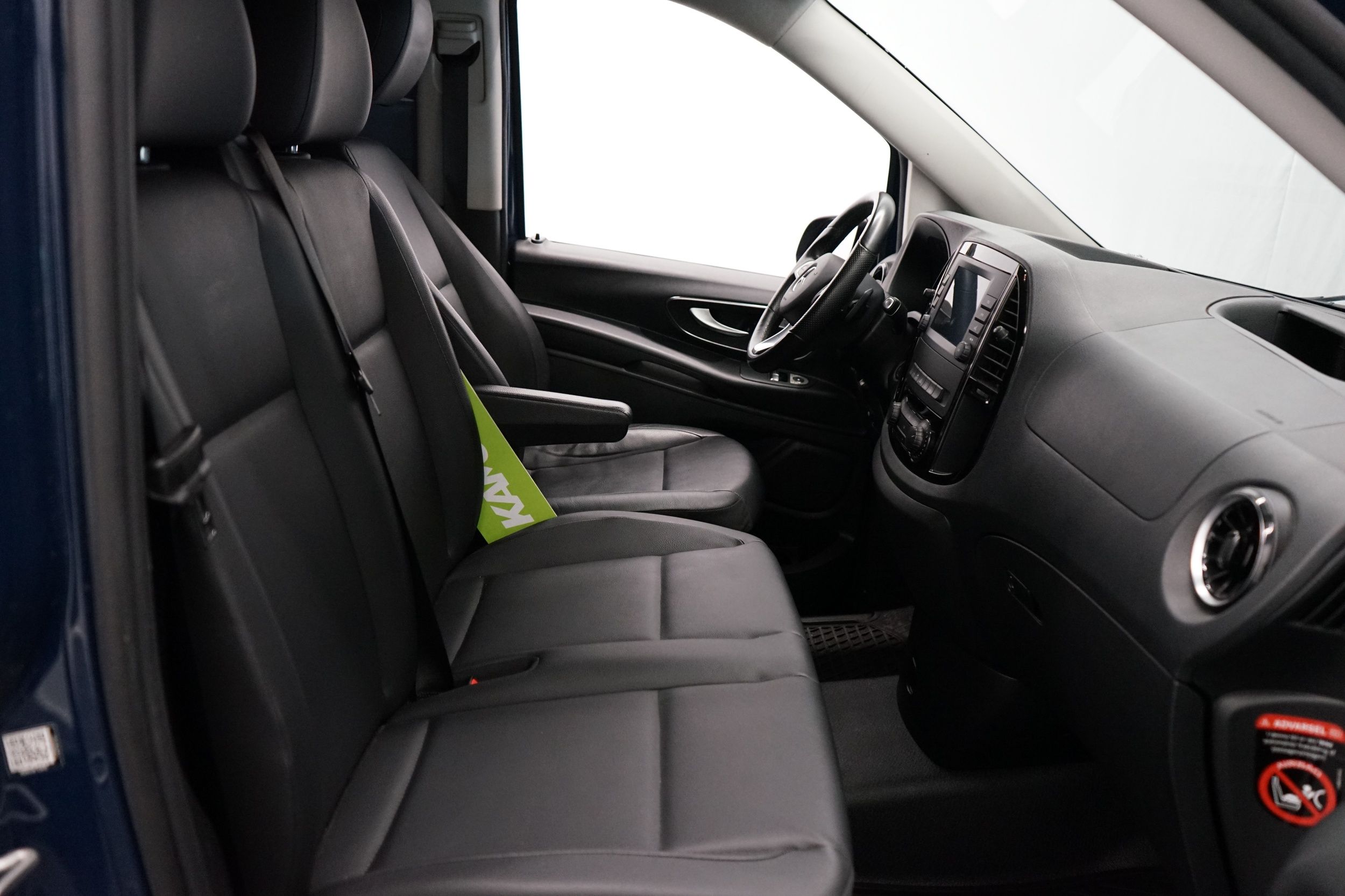 Mercedes-Benz Vito 2023, photo 6/20