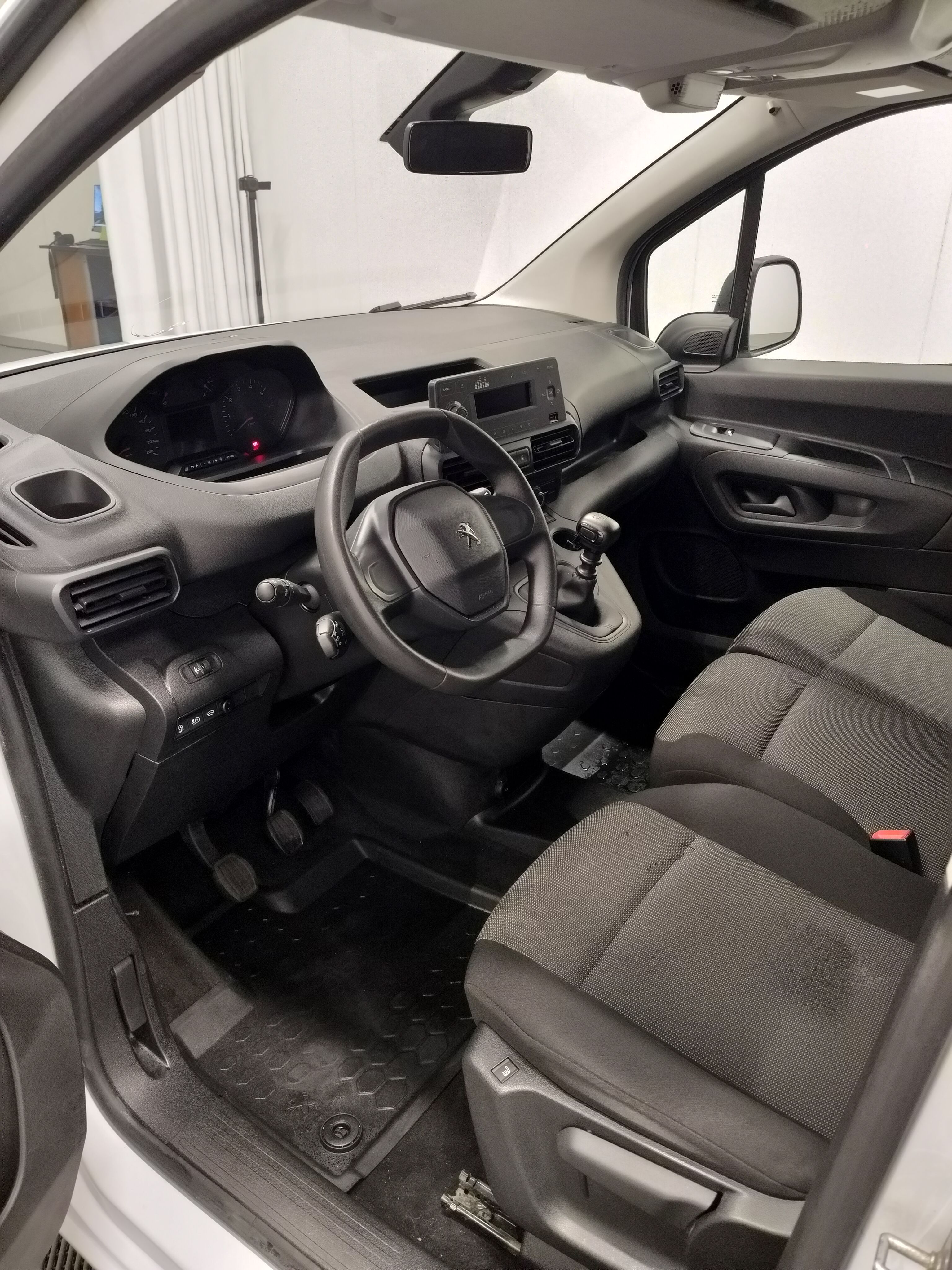 Peugeot Partner 2022, kuva 7/18