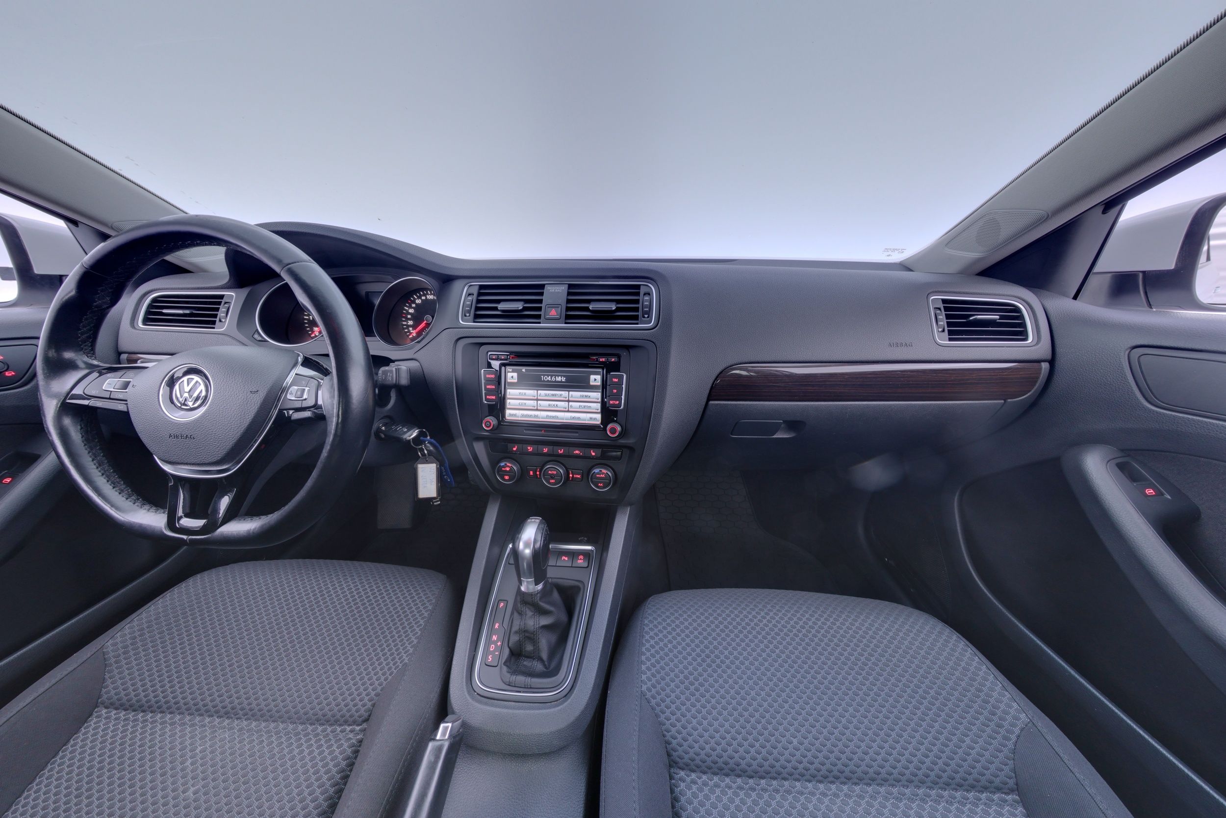 Volkswagen Jetta 2015, kuva 7/23