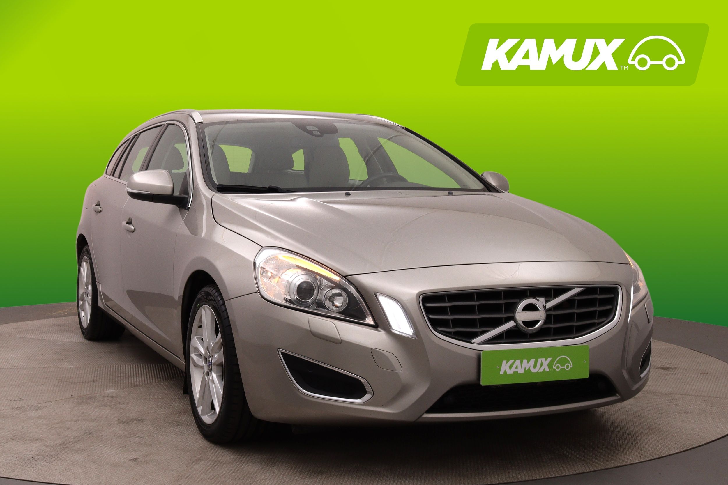 Volvo V60 D4 AWD Summum aut 2013, photo 6/23