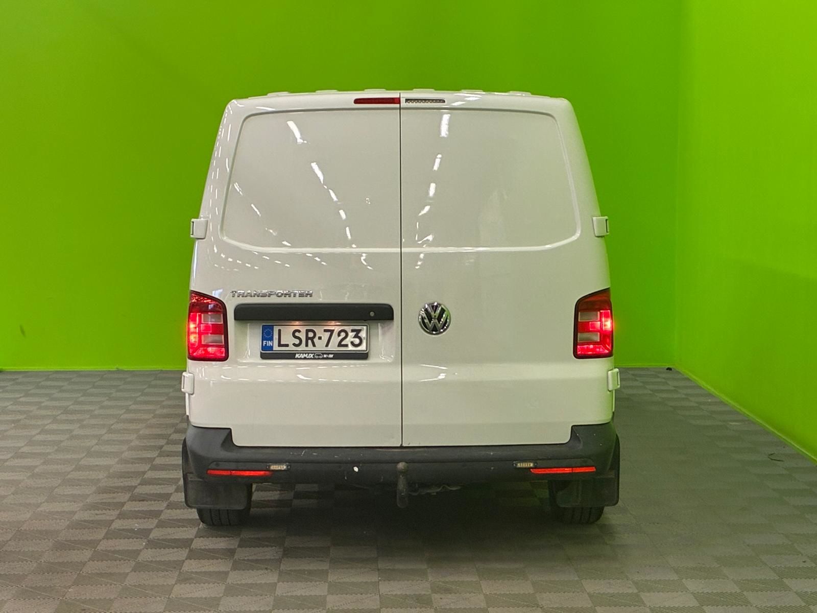 Volkswagen Transporter 2019, photo 4/19