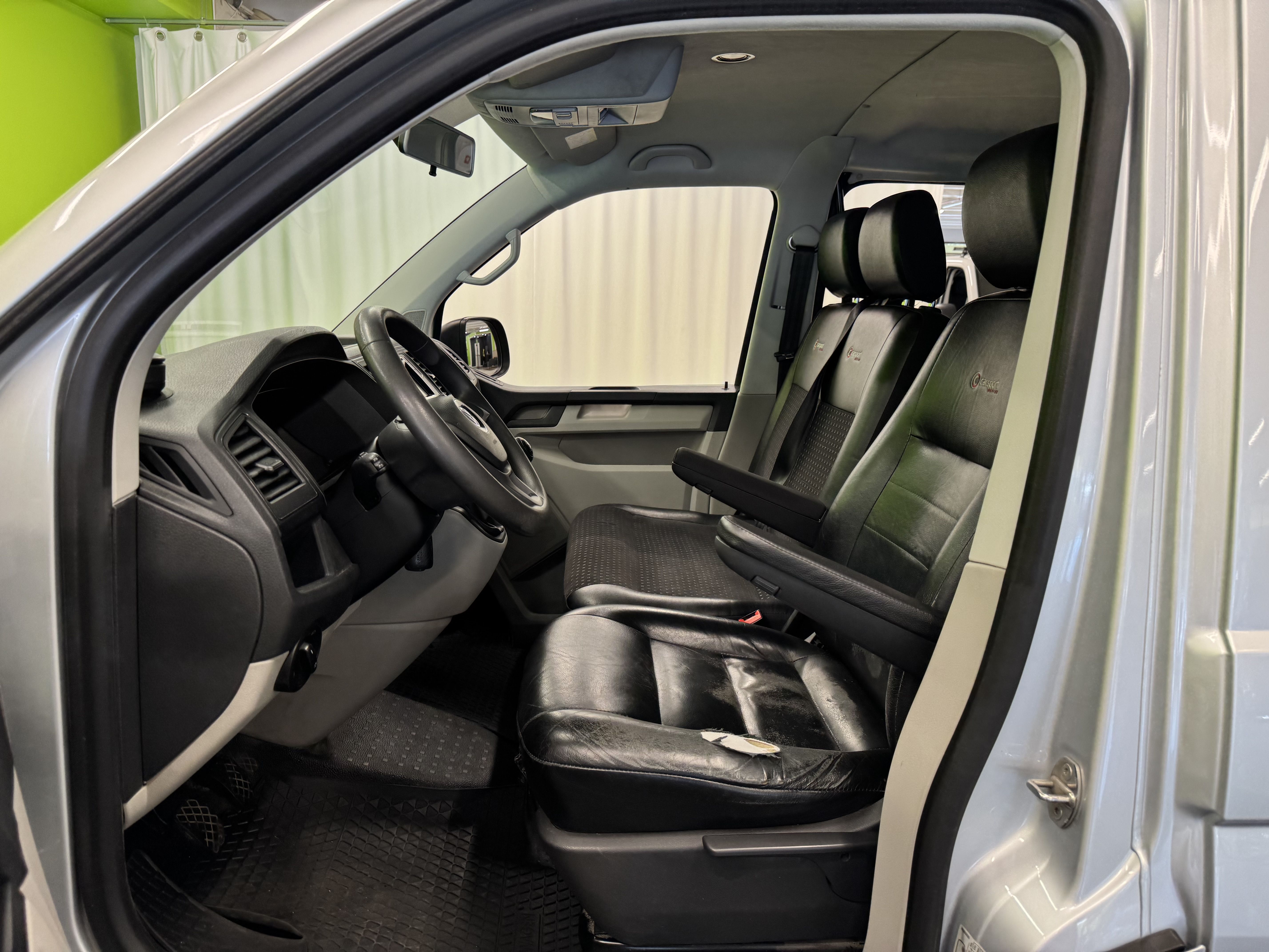 Volkswagen Transporter 2019, kuva 7/18