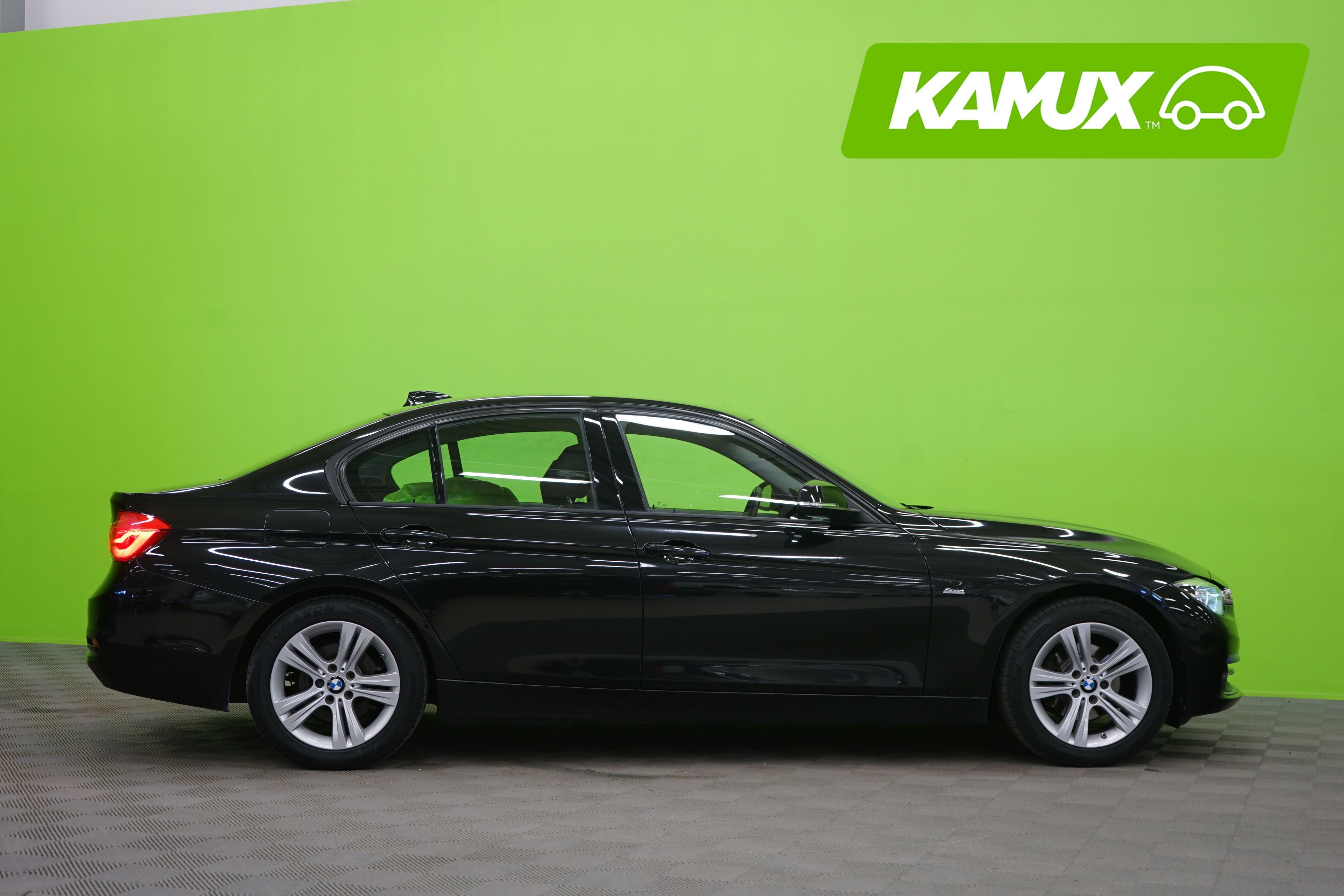 BMW 318 2017, kuva 2/19