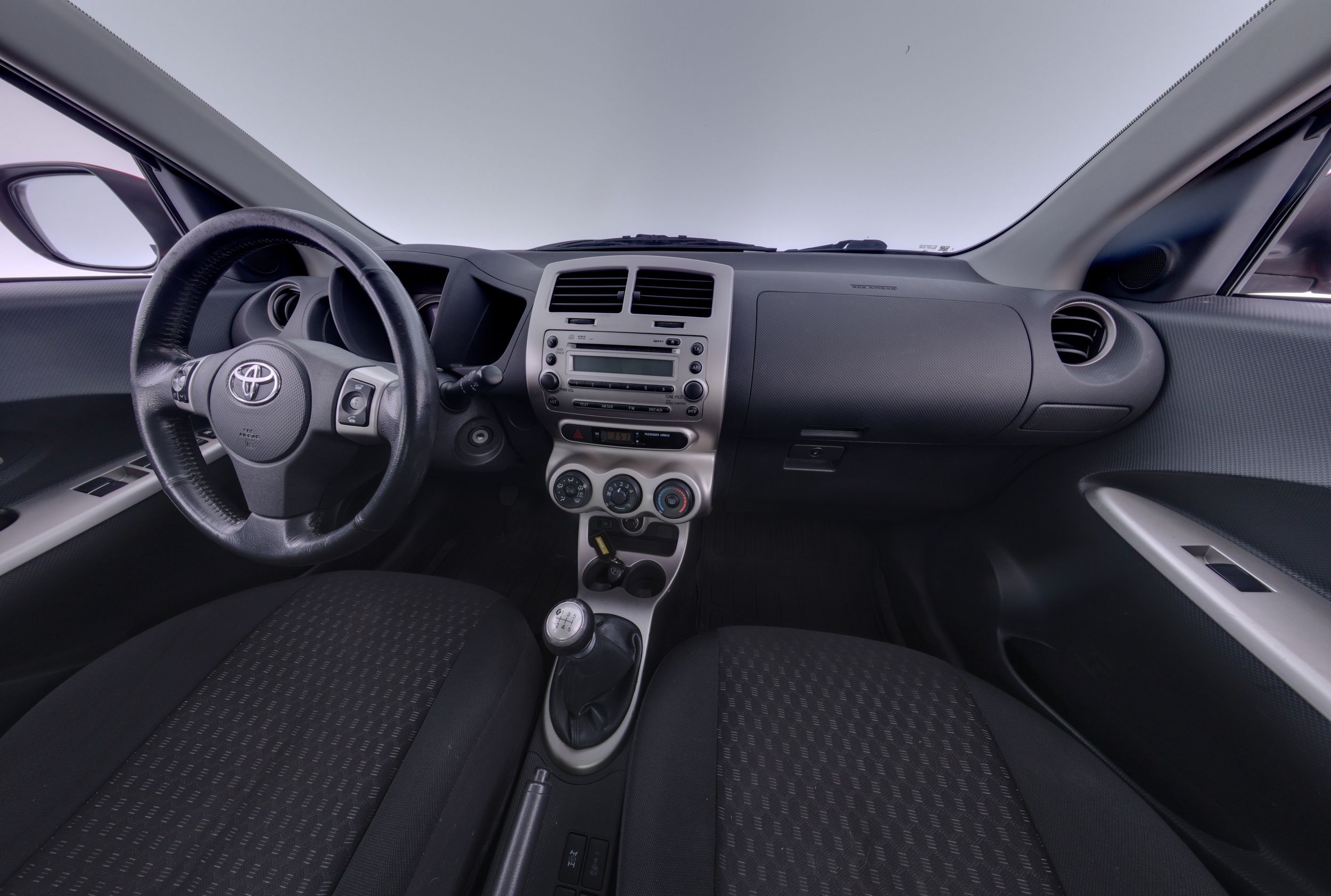 Toyota Urban Cruiser 2010, photo 7/22