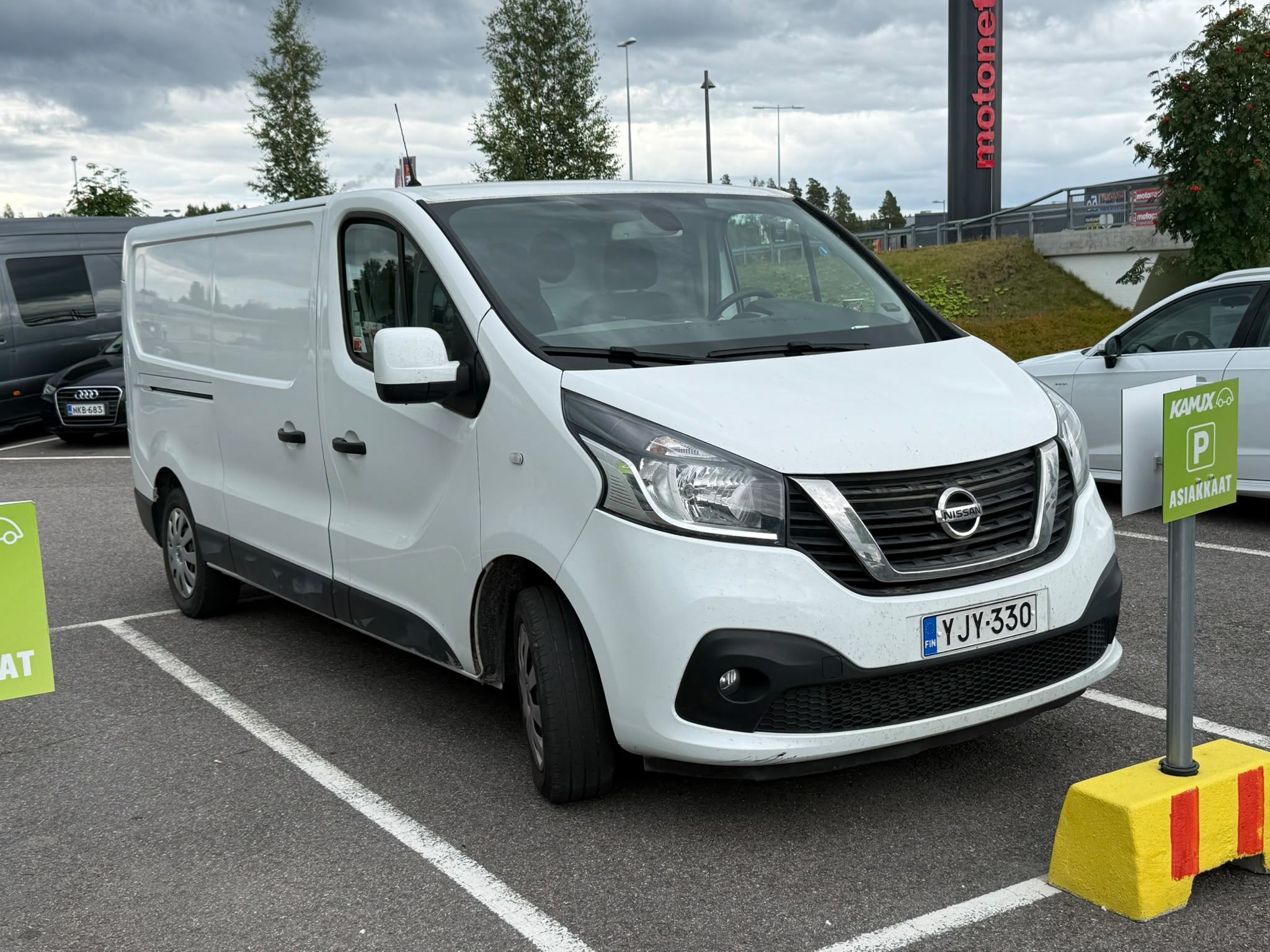 Nissan NV300 2018, photo 3/3