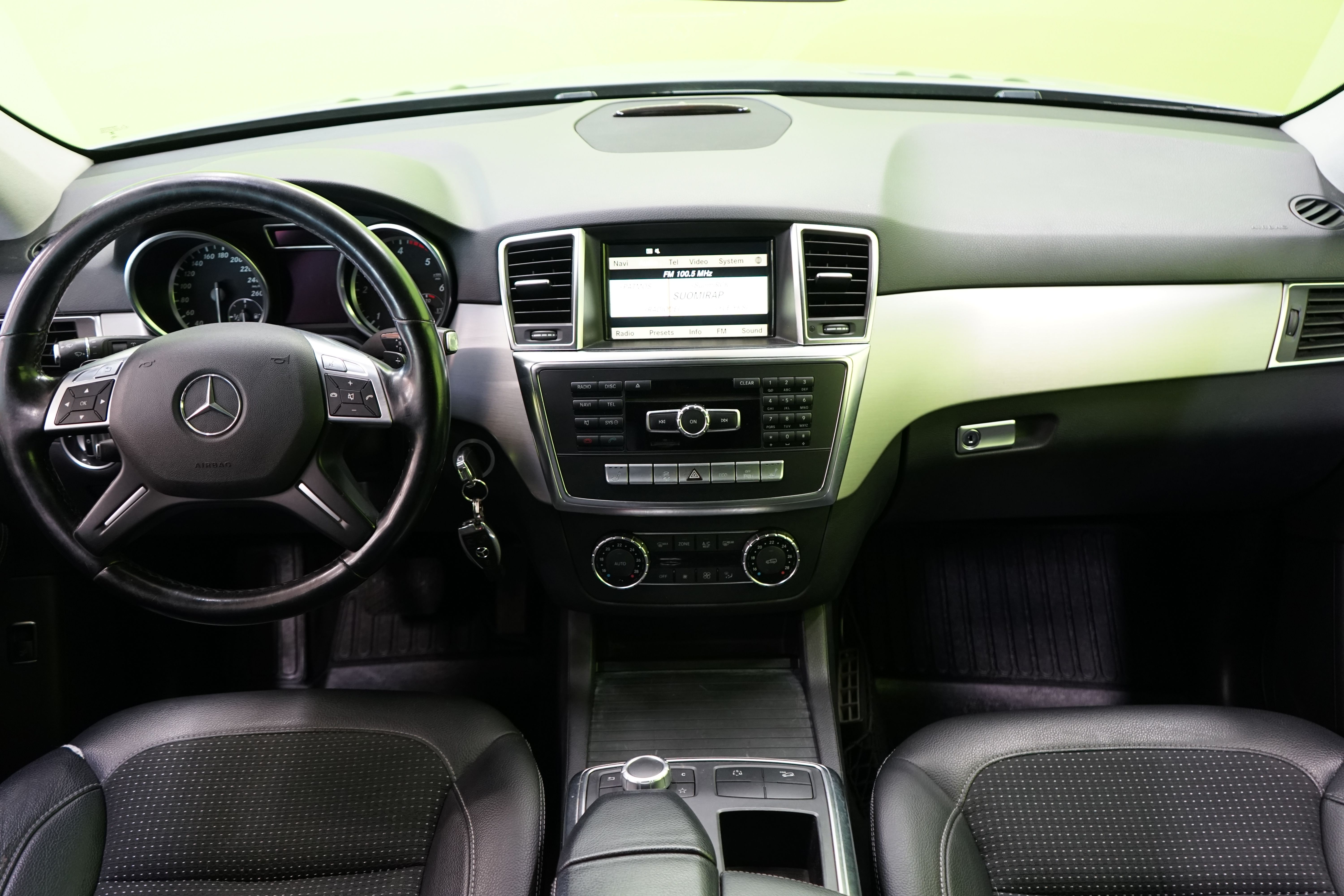 Mercedes-Benz ML 2011, kuva 7/24