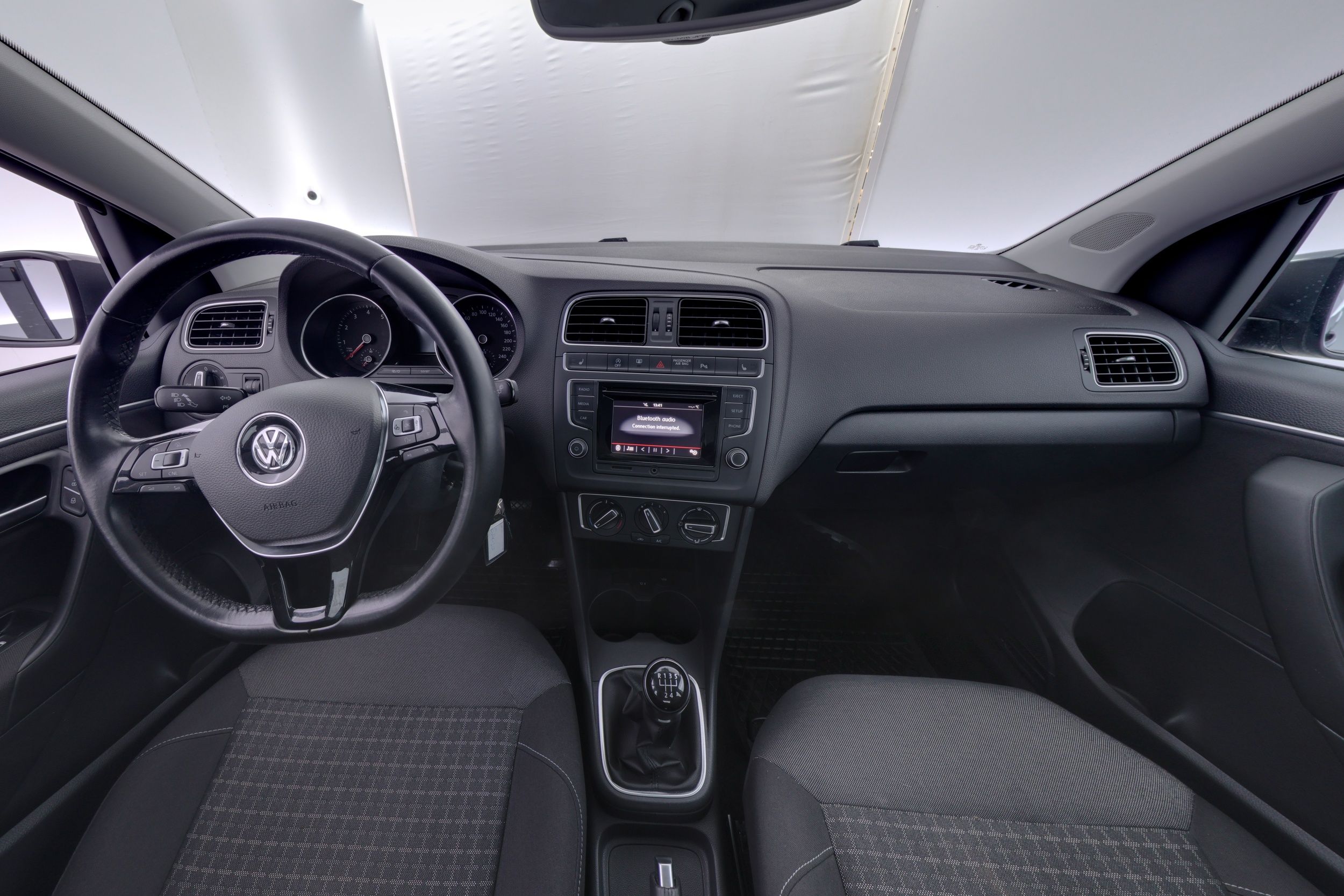 Volkswagen Polo 2015, kuva 7/23