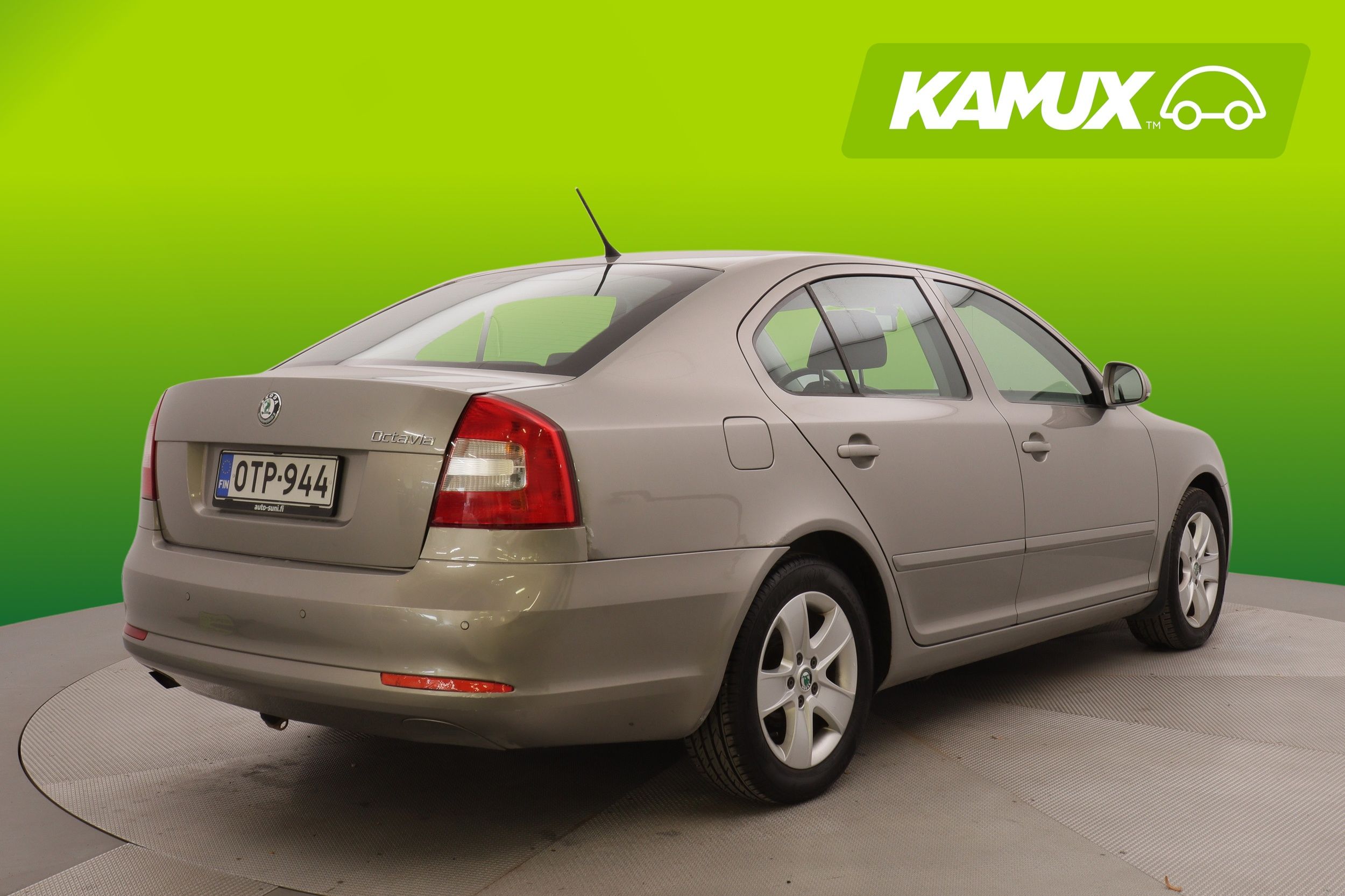 Skoda Octavia 1,2 TSI Experience 2013, kuva 3/21