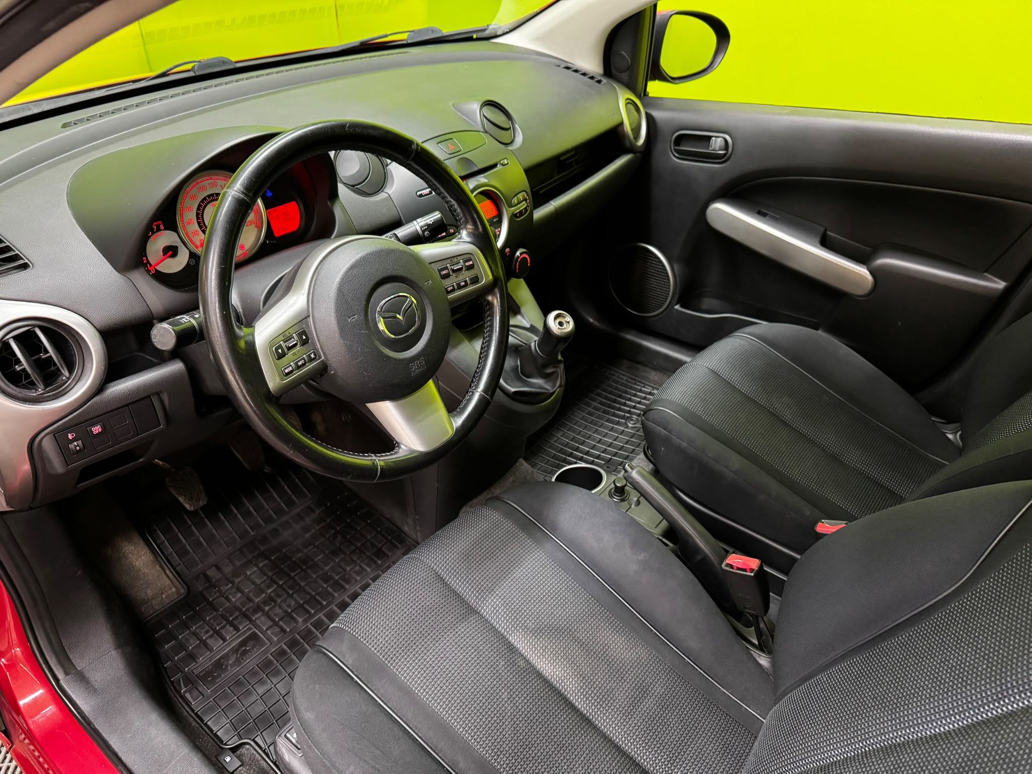 Mazda 2 1,5 Touring Business 5MT 5ov Z04 2008, kuva 7/13