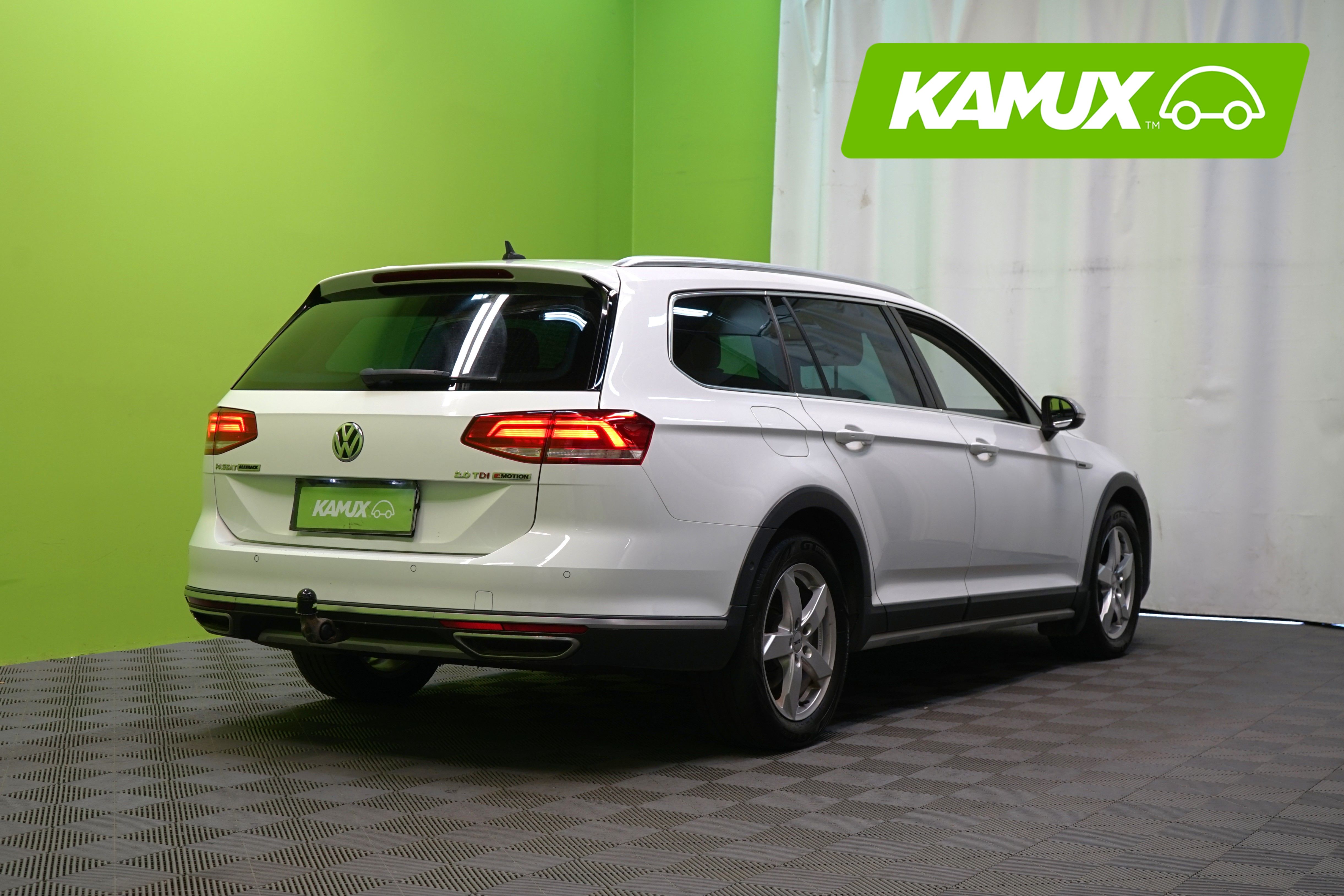 Volkswagen Passat 2017, photo 3/29
