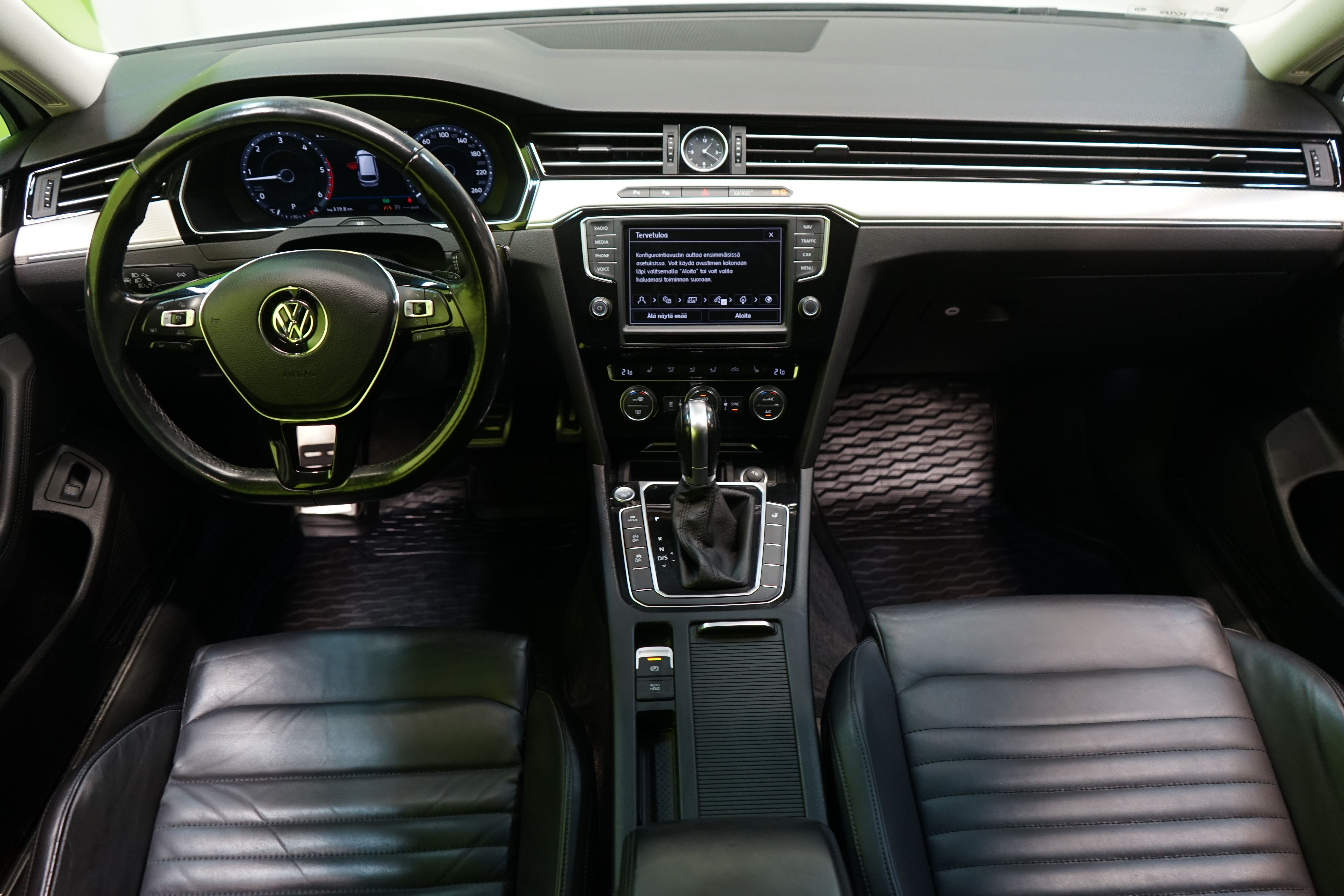 Volkswagen Passat 2017, photo 6/29