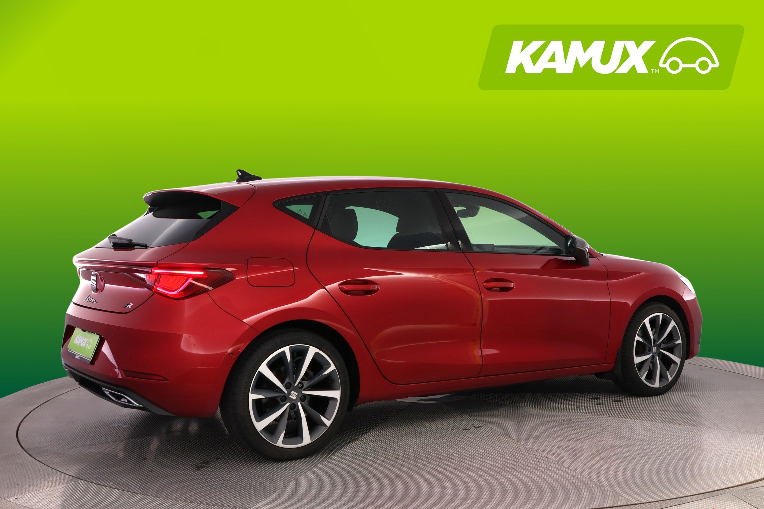 Seat Leon 1,5 eTSI 150 Hybrid FR DSG 2020, photo 2/27