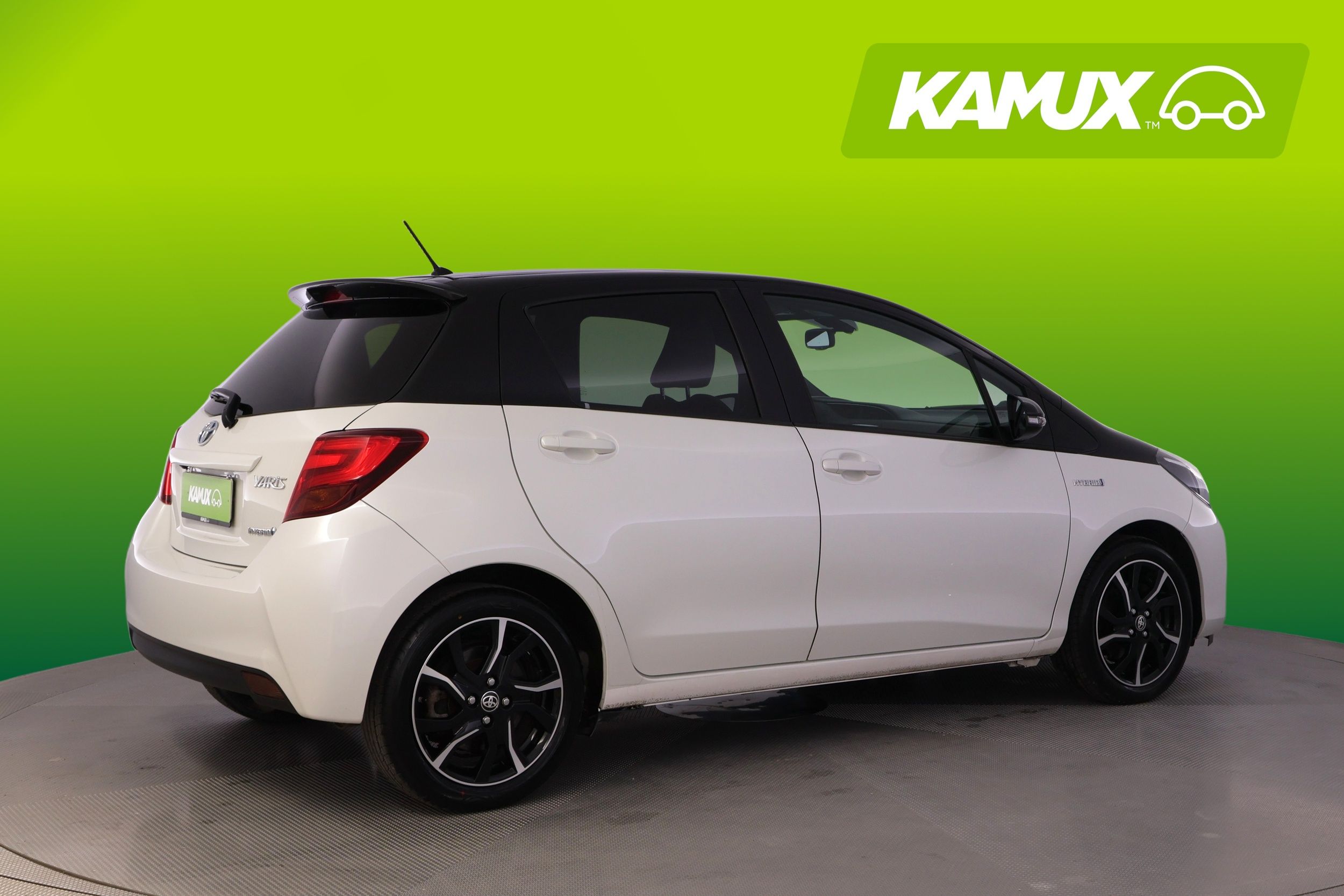 Toyota Yaris 1,5 Hybrid Style 5ov 2016, photo 2/22