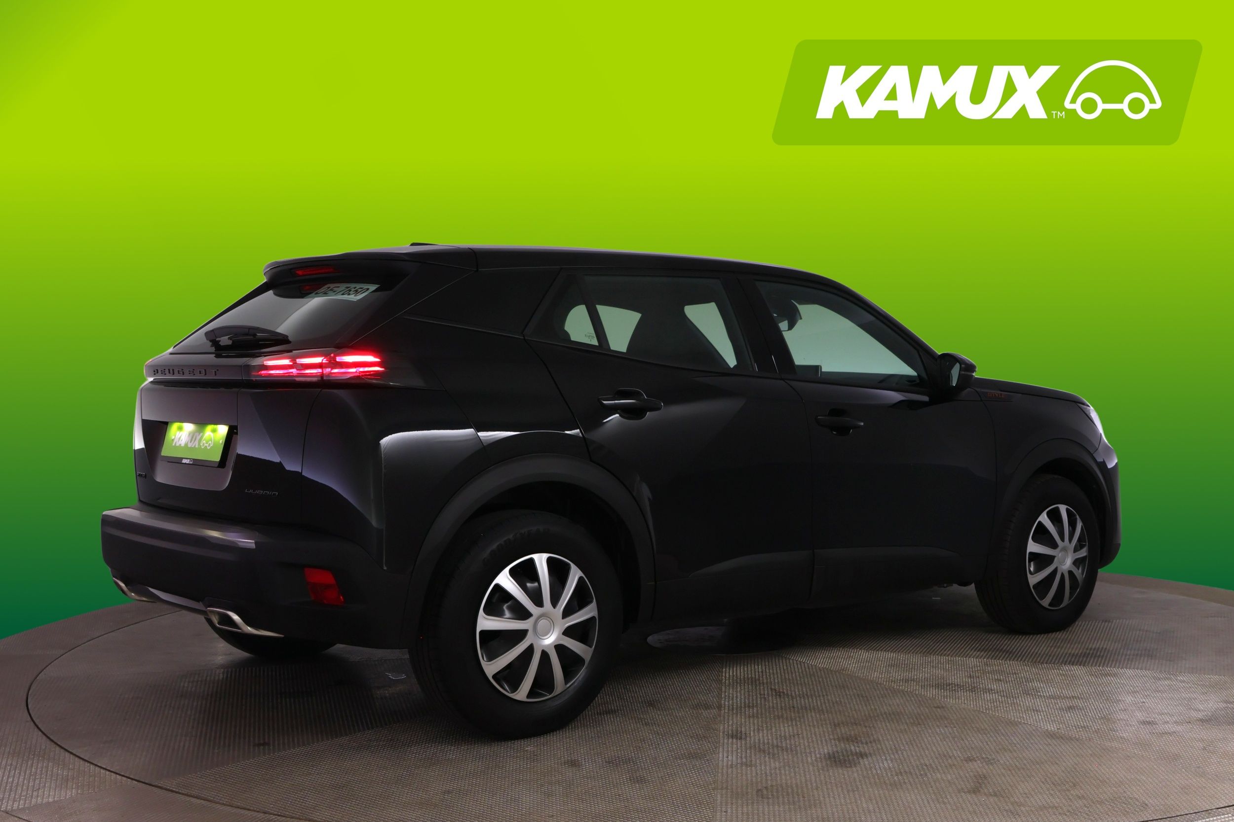 Peugeot 2008 1.2 Hybrid 145 Style 2025, photo 2/20