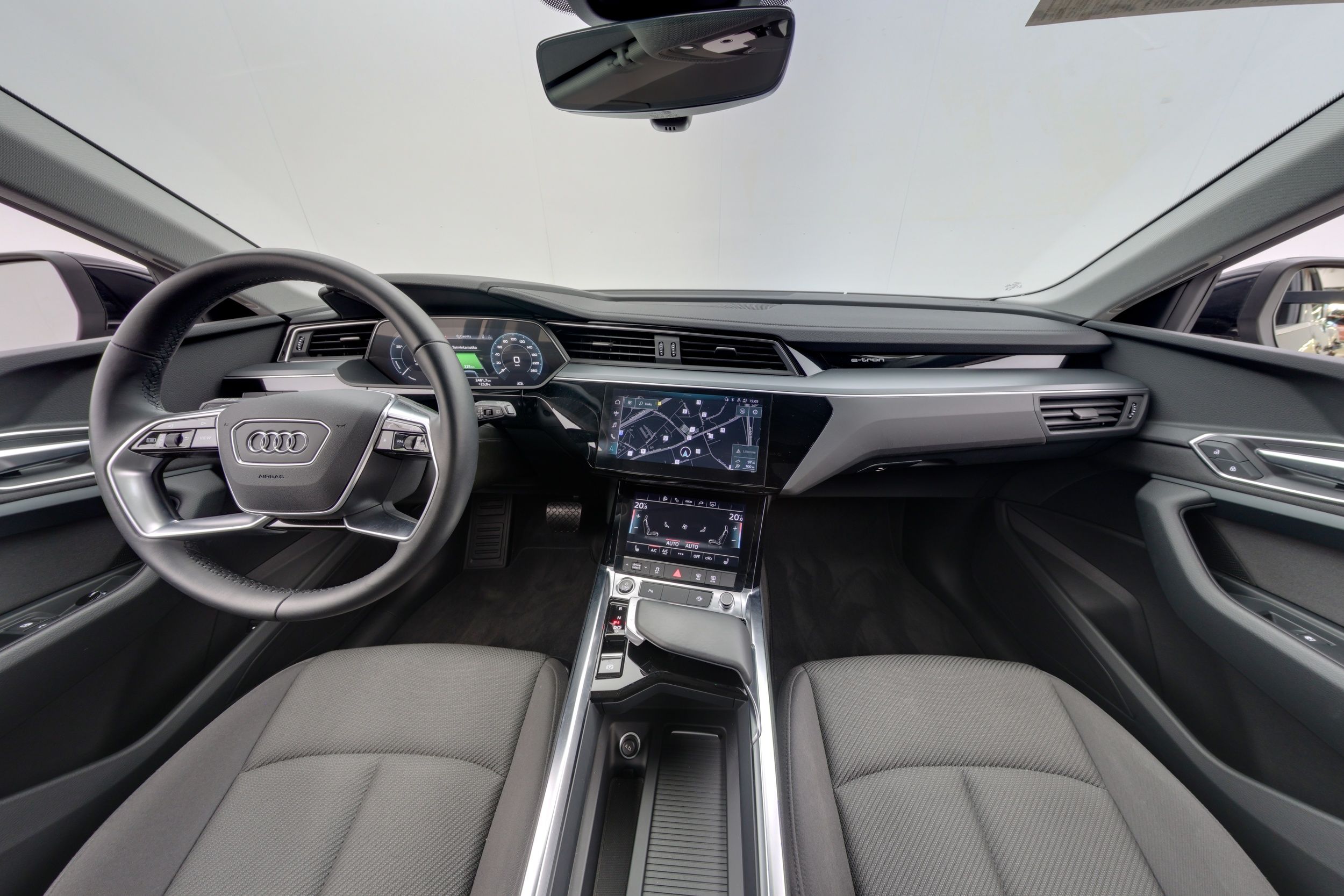 Audi e-tron 55 quattro 2023, photo 7/26
