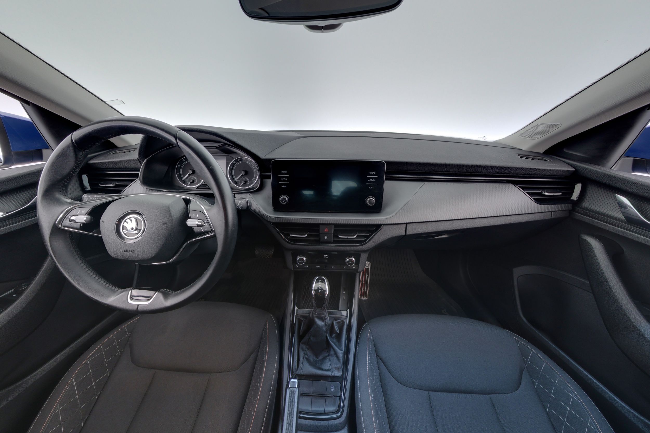 Skoda Scala 2023, photo 7/20