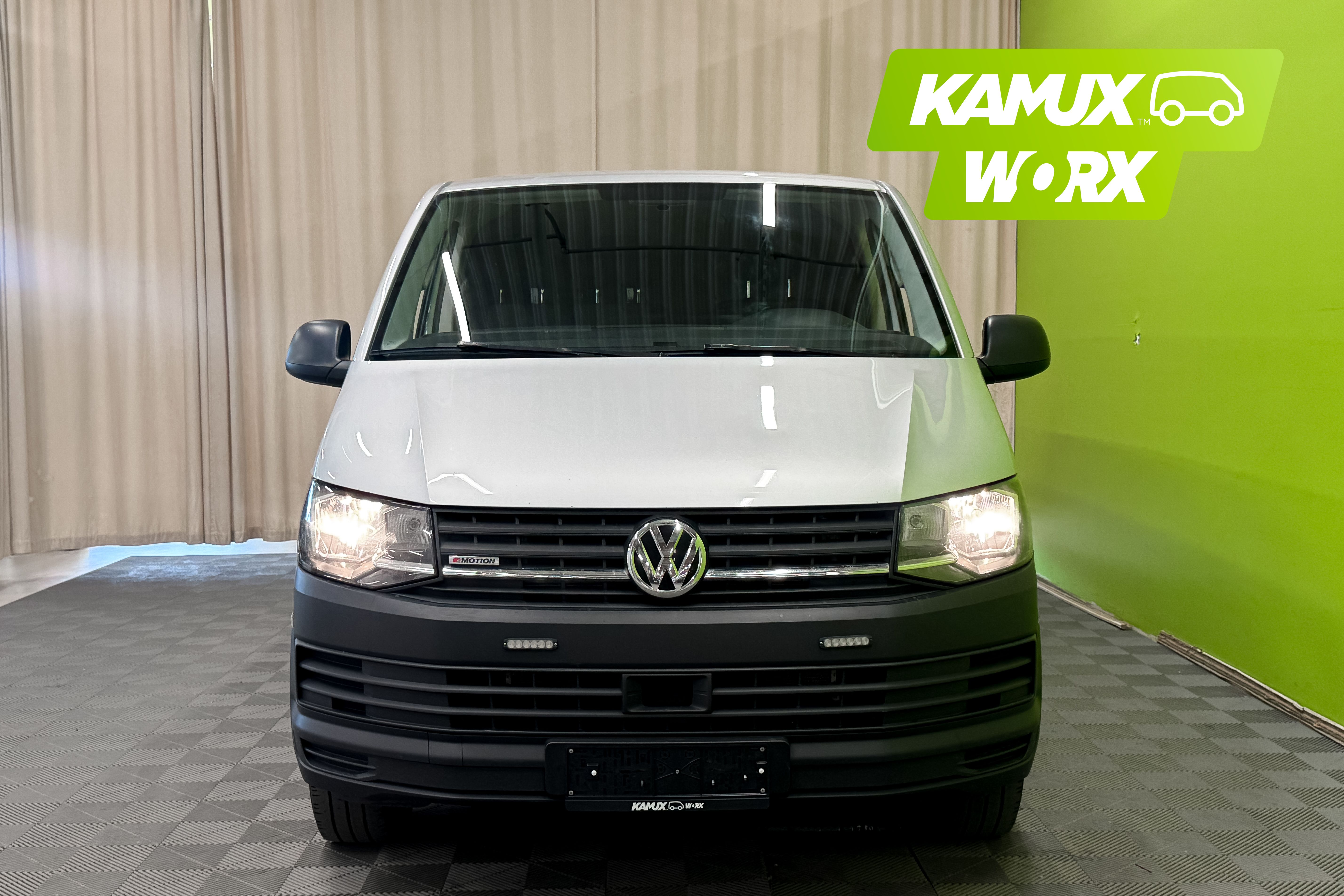 Volkswagen Transporter 2019, photo 4/26