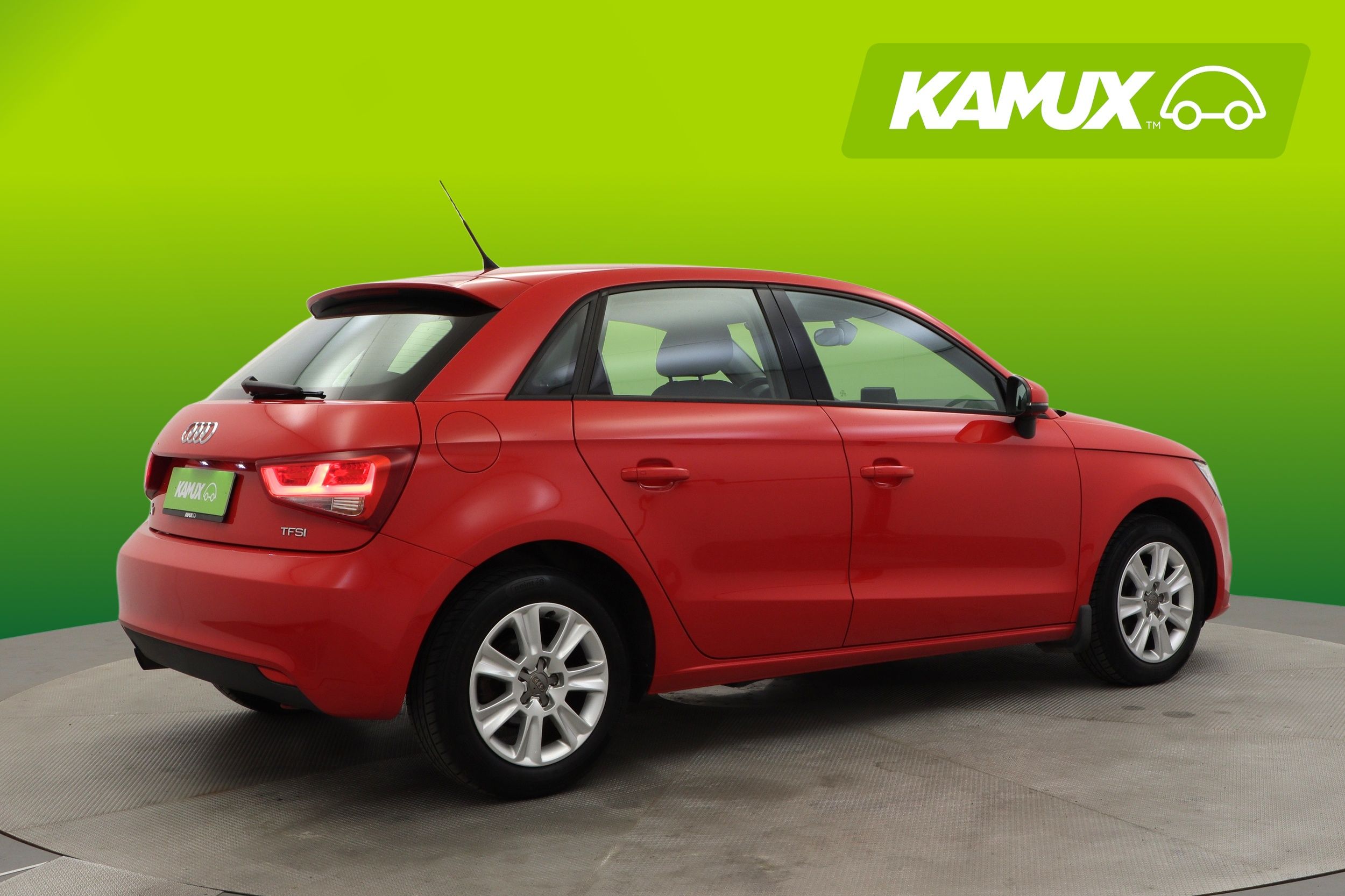 Audi A1 Sportback1.2 TFSIAttraction 2013, kuva 2/28