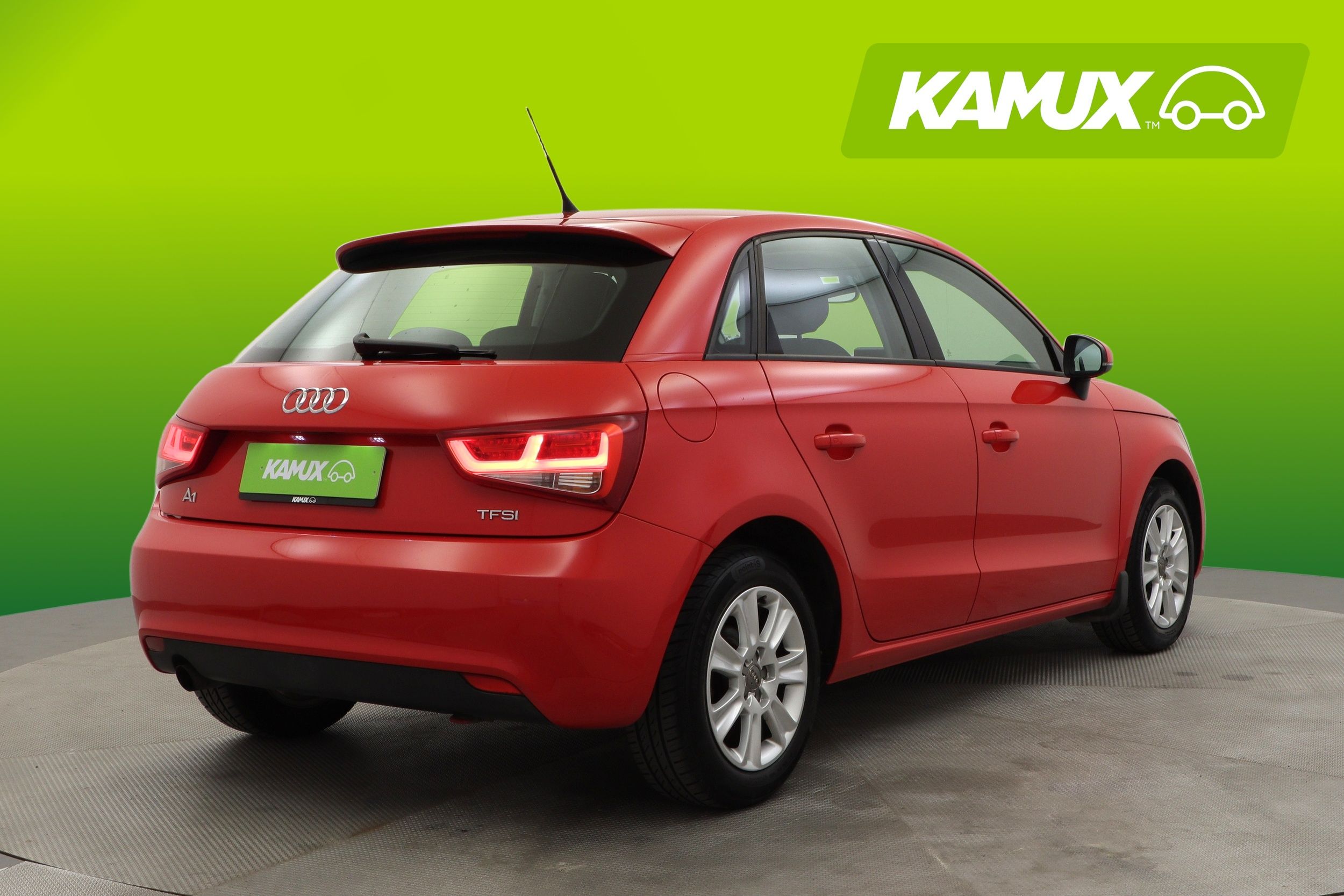 Audi A1 Sportback1.2 TFSIAttraction 2013, kuva 3/28