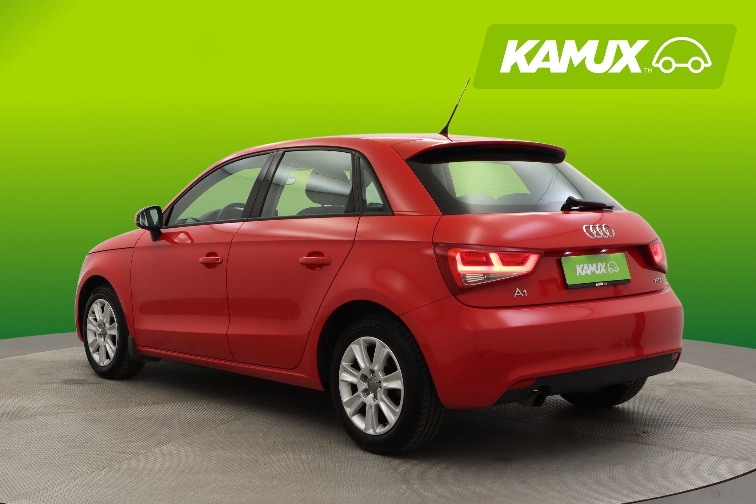 Audi A1 Sportback1.2 TFSIAttraction 2013, kuva 4/28