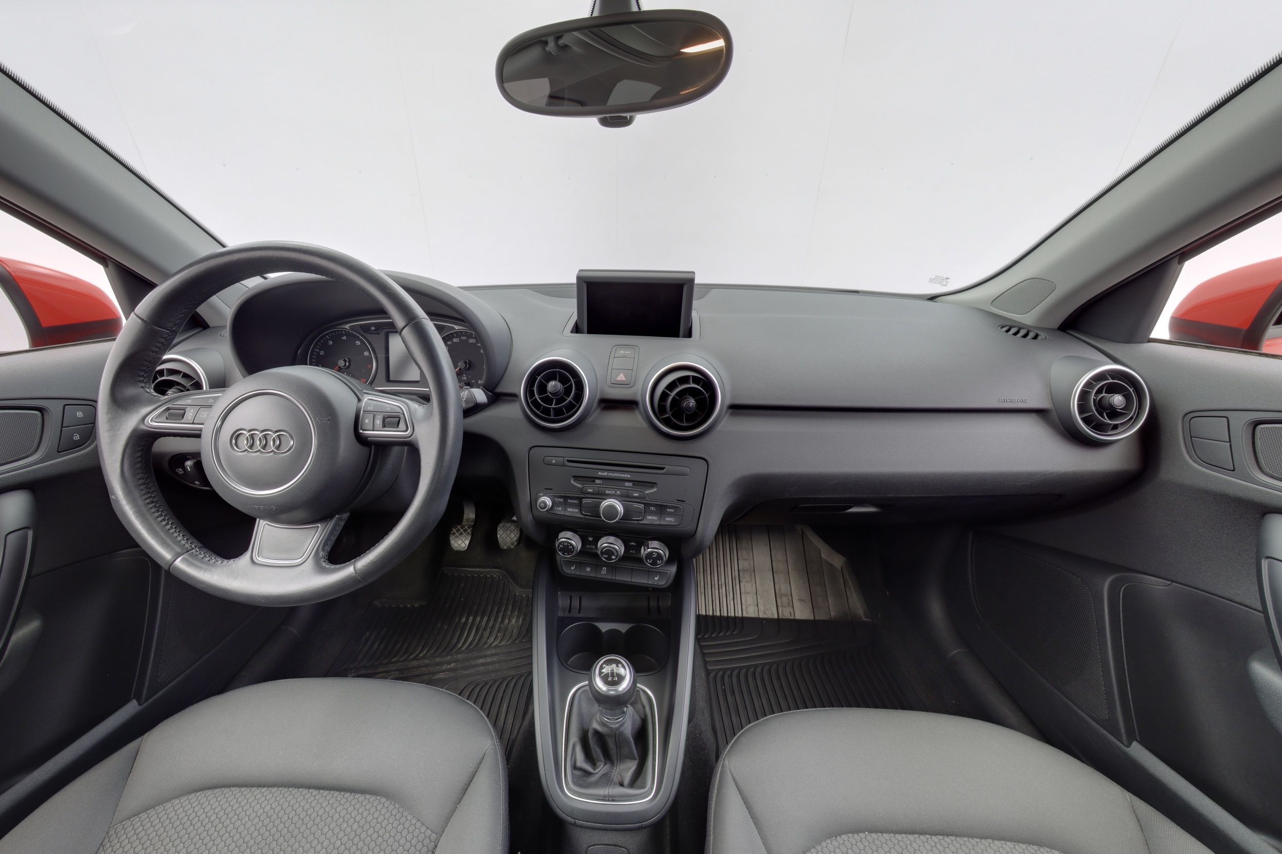 Audi A1 Sportback1.2 TFSIAttraction 2013, kuva 7/28