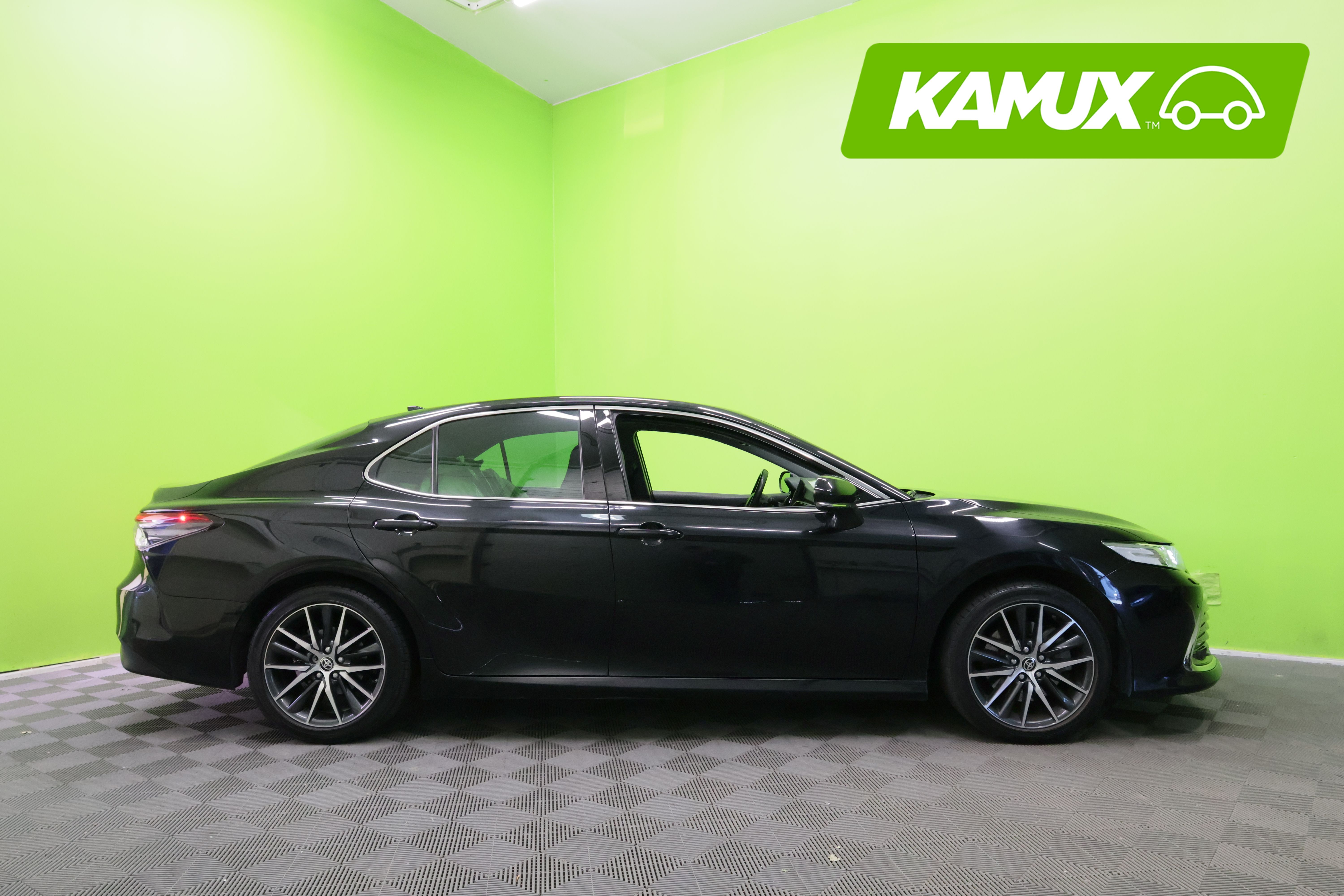 Toyota Camry 2,5 Hybrid Style 2022, kuva 2/22