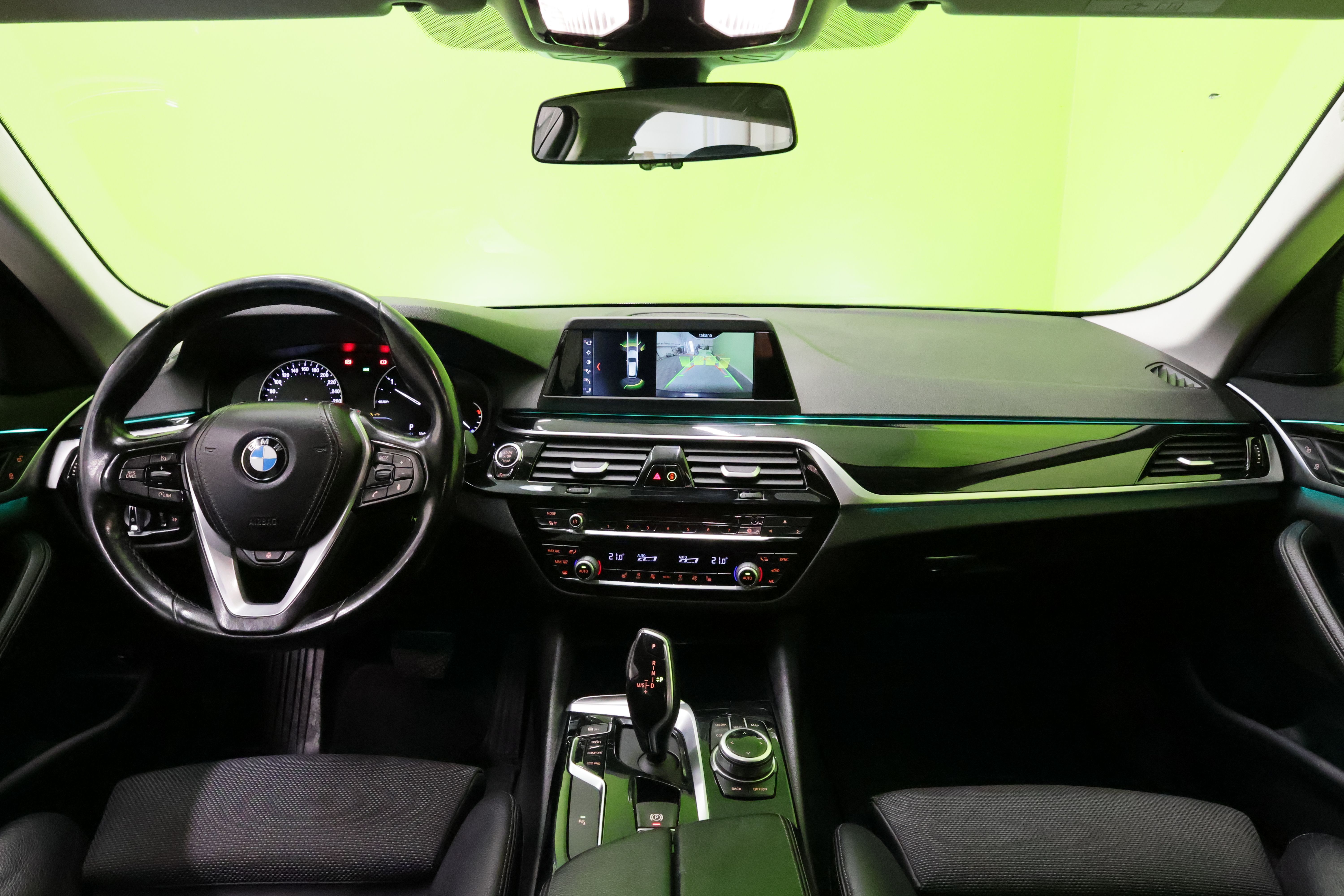 BMW 520 2018, kuva 7/26