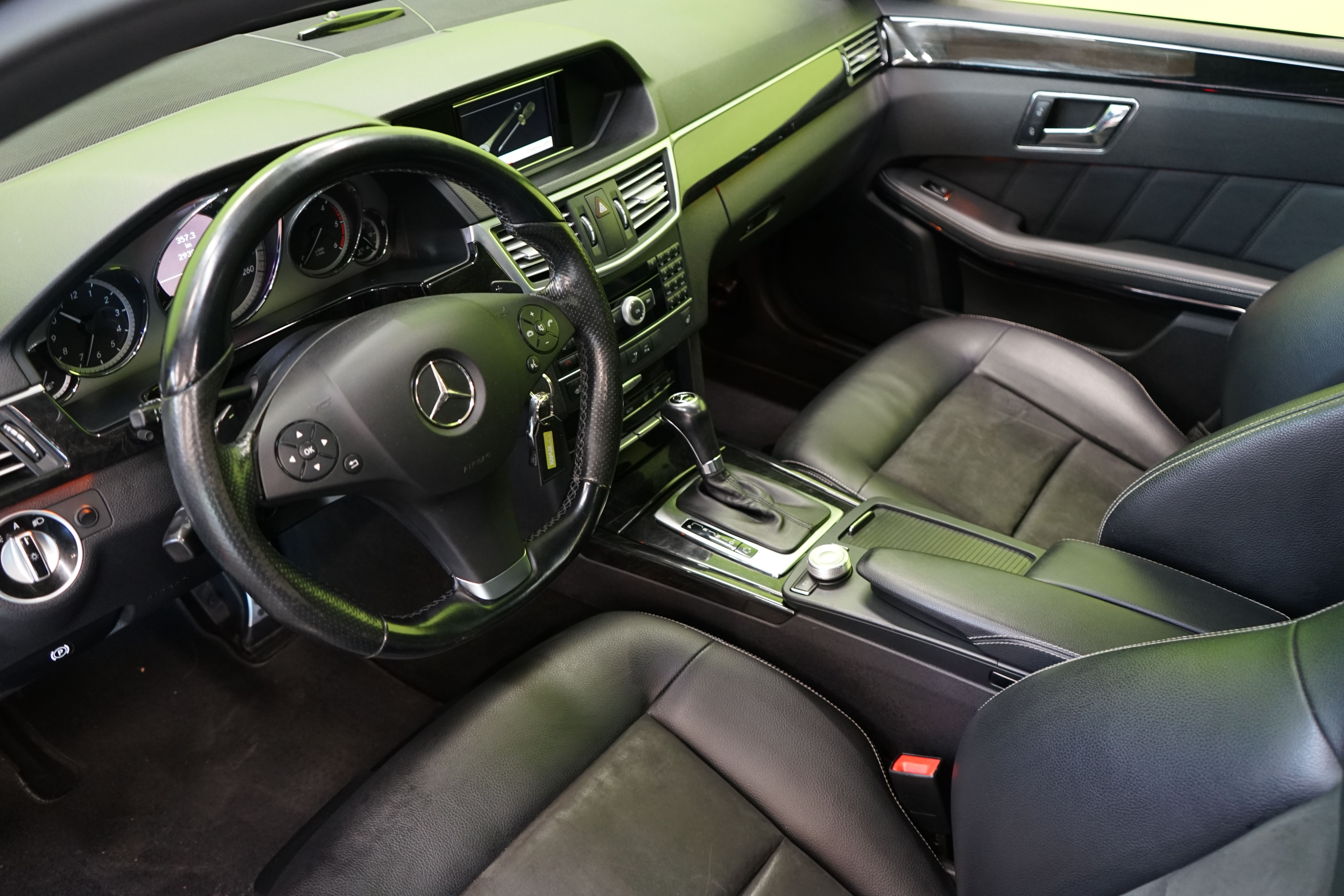 Mercedes-Benz E 220 CDI Farmari 2011, kuva 6/21
