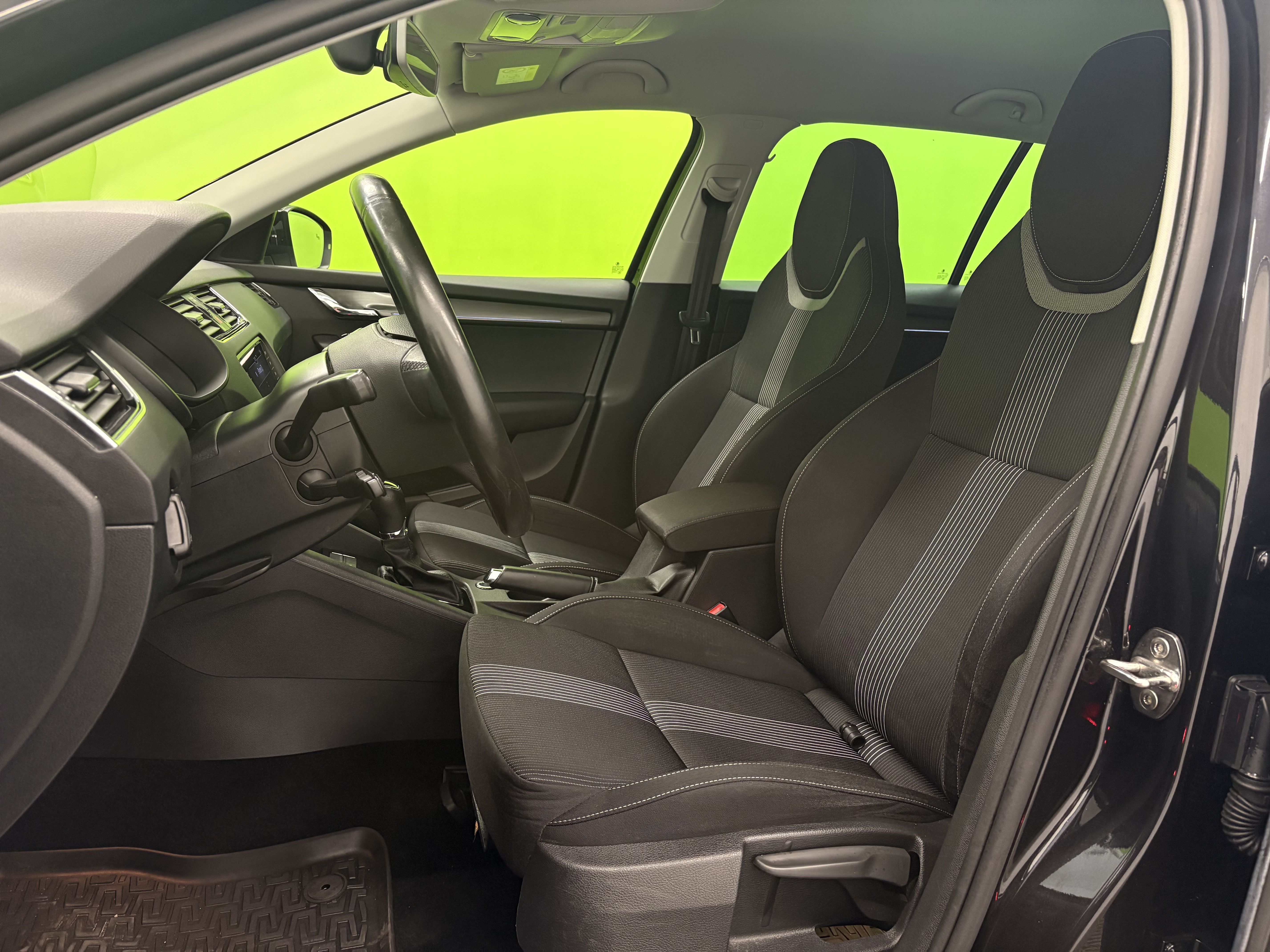 Skoda Octavia 2017, kuva 6/24