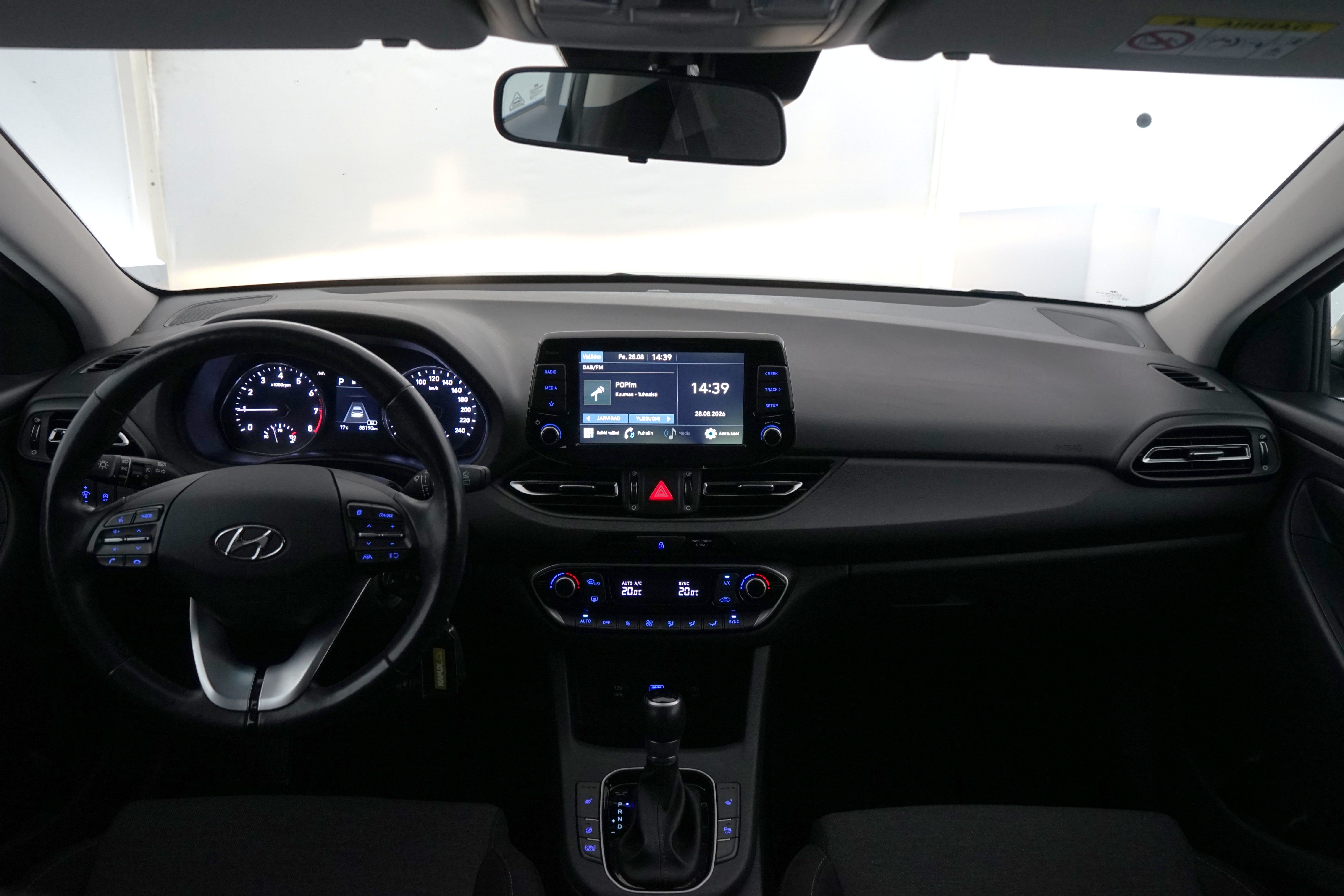 Hyundai i30 2021, kuva 6/22
