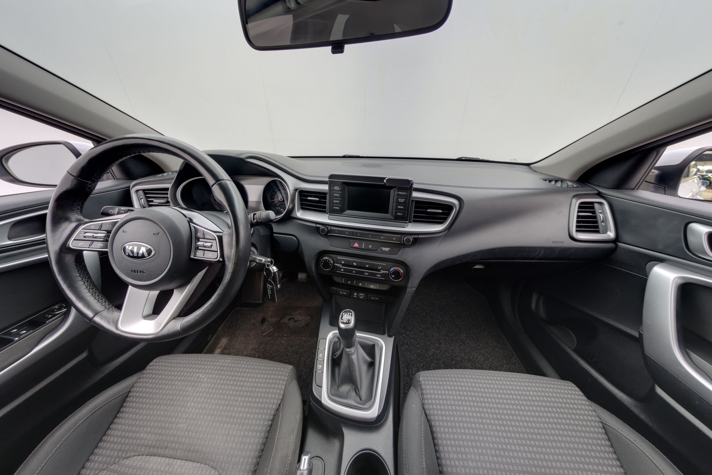 Kia Ceed 2019, kuva 7/17