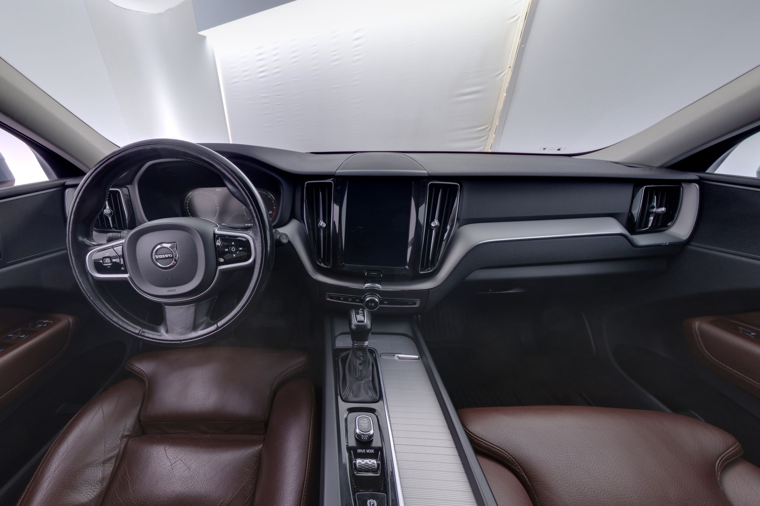 Volvo XC60 2018, kuva 7/28