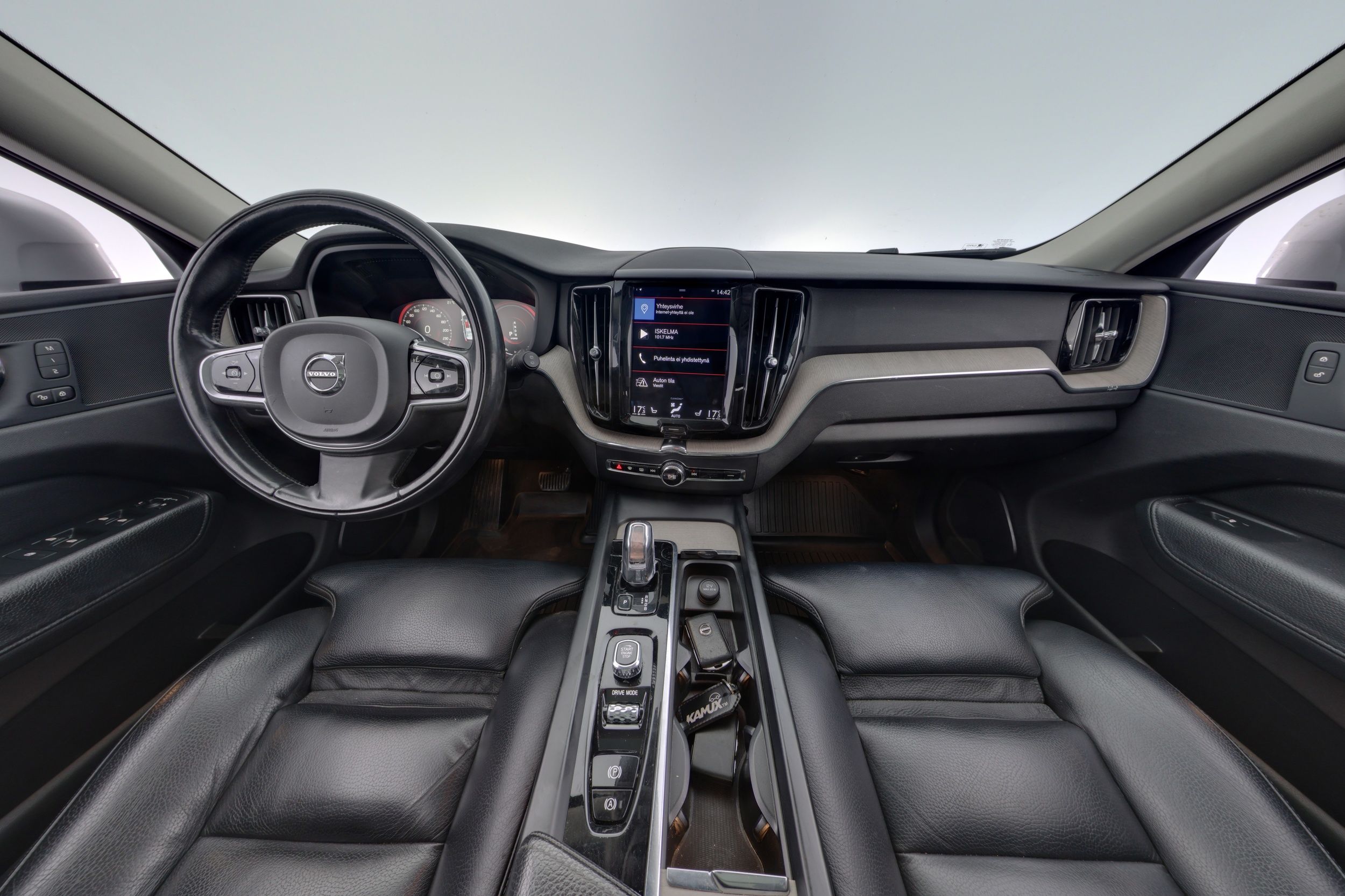 Volvo XC60 2018, kuva 7/28