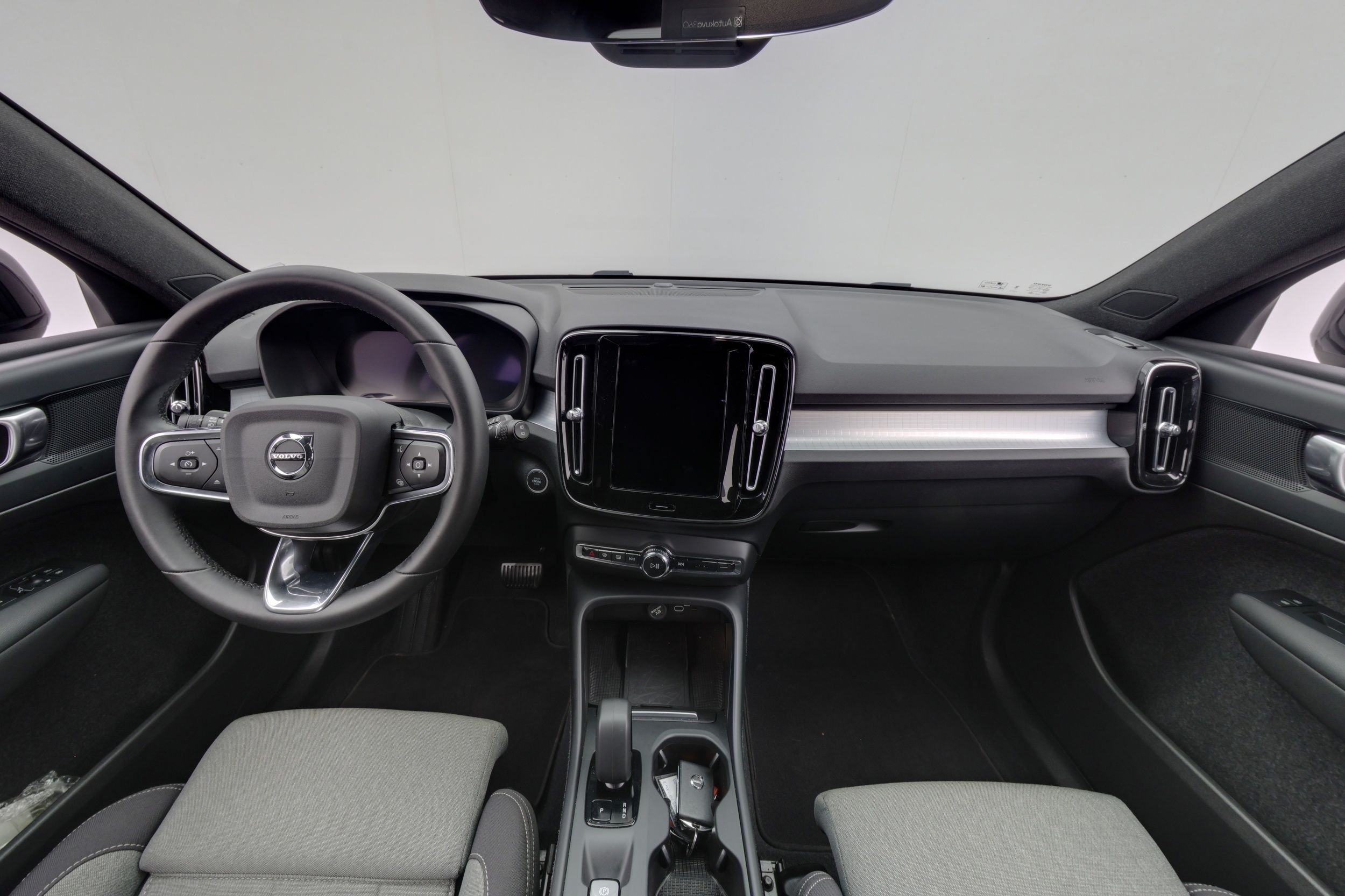 Volvo XC40 B3 MHEV Core DCT aut 2023, kuva 7/23