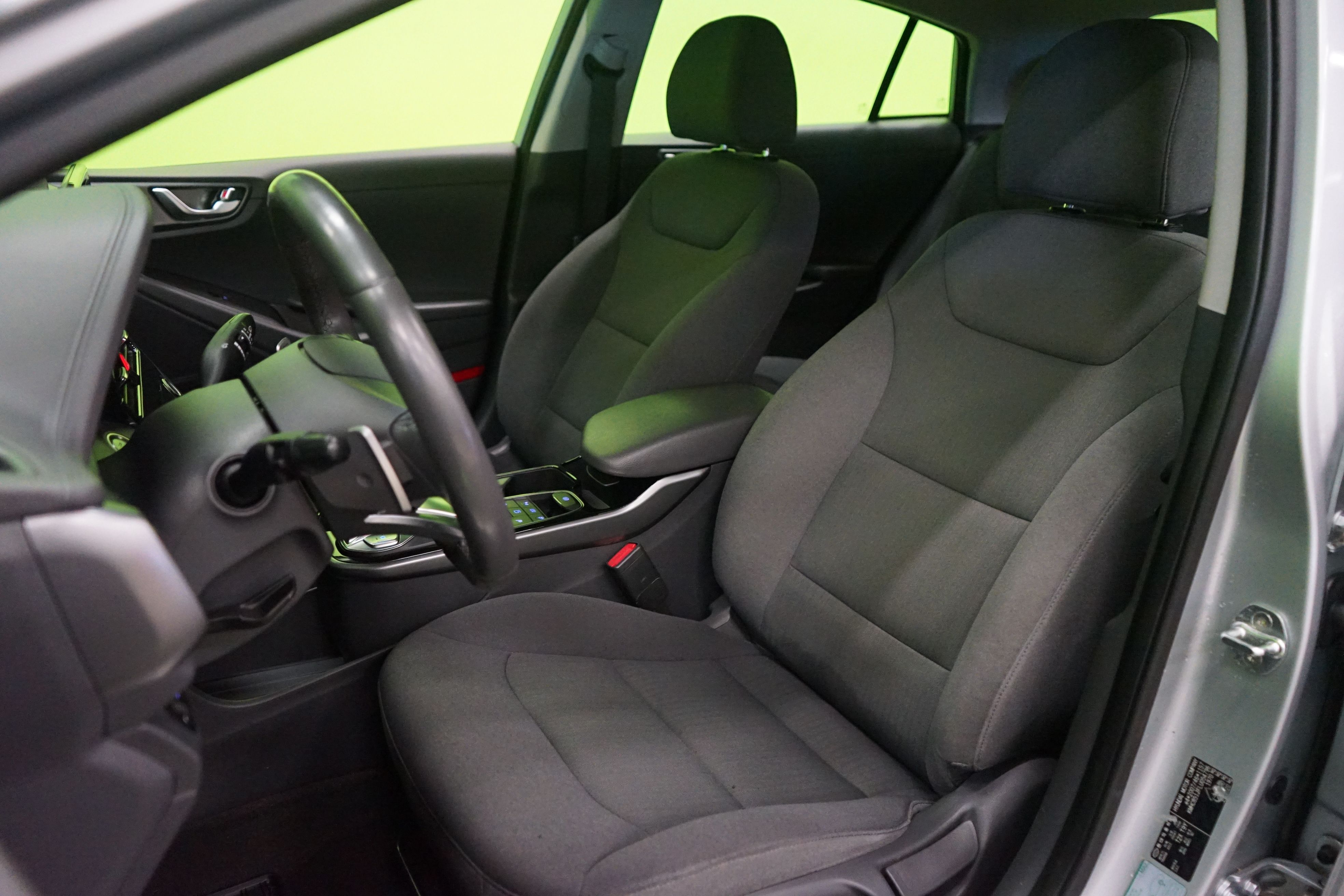 Hyundai Ioniq Electric 2020, photo 7/21