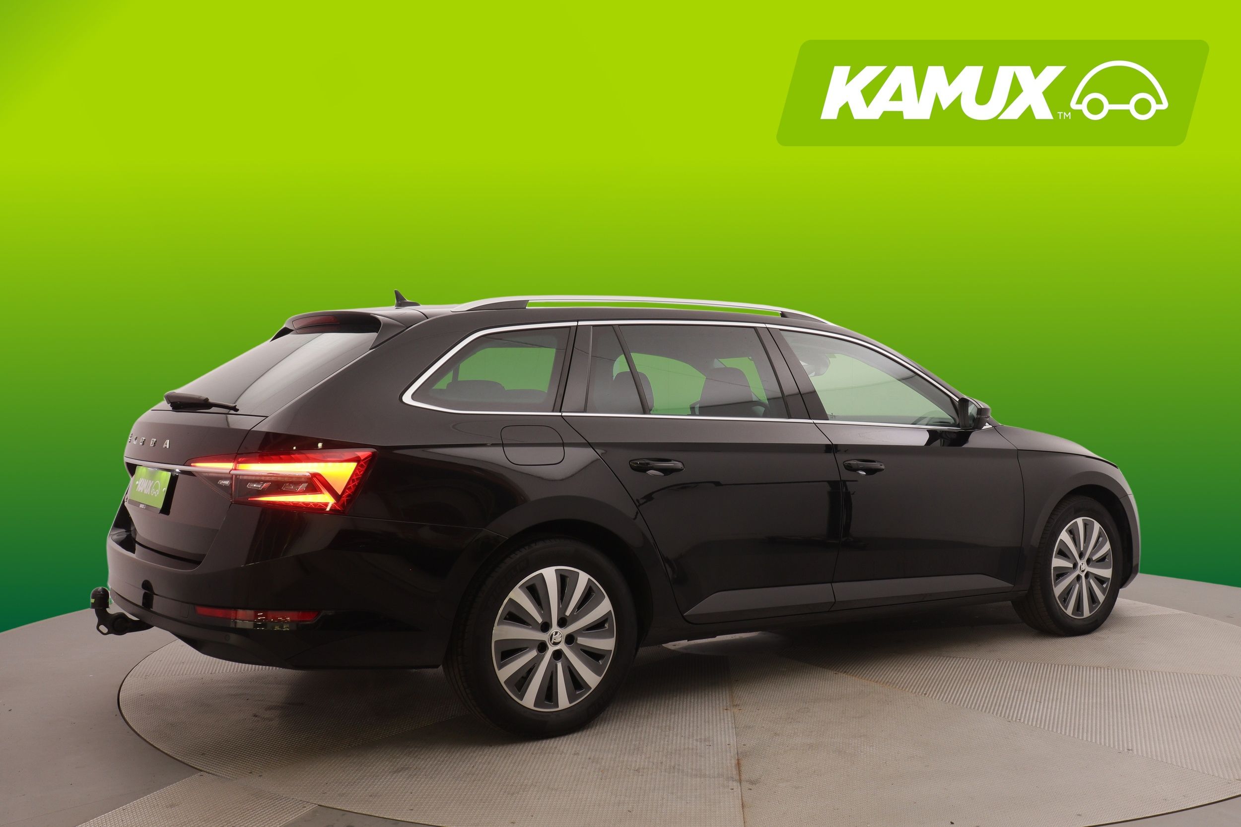 Skoda Superb 2023, kuva 2/26