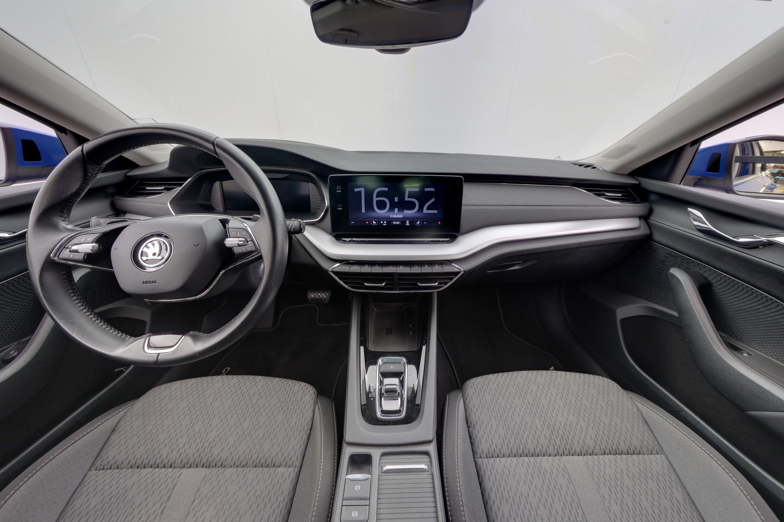 Skoda Octavia 2023, photo 7/28