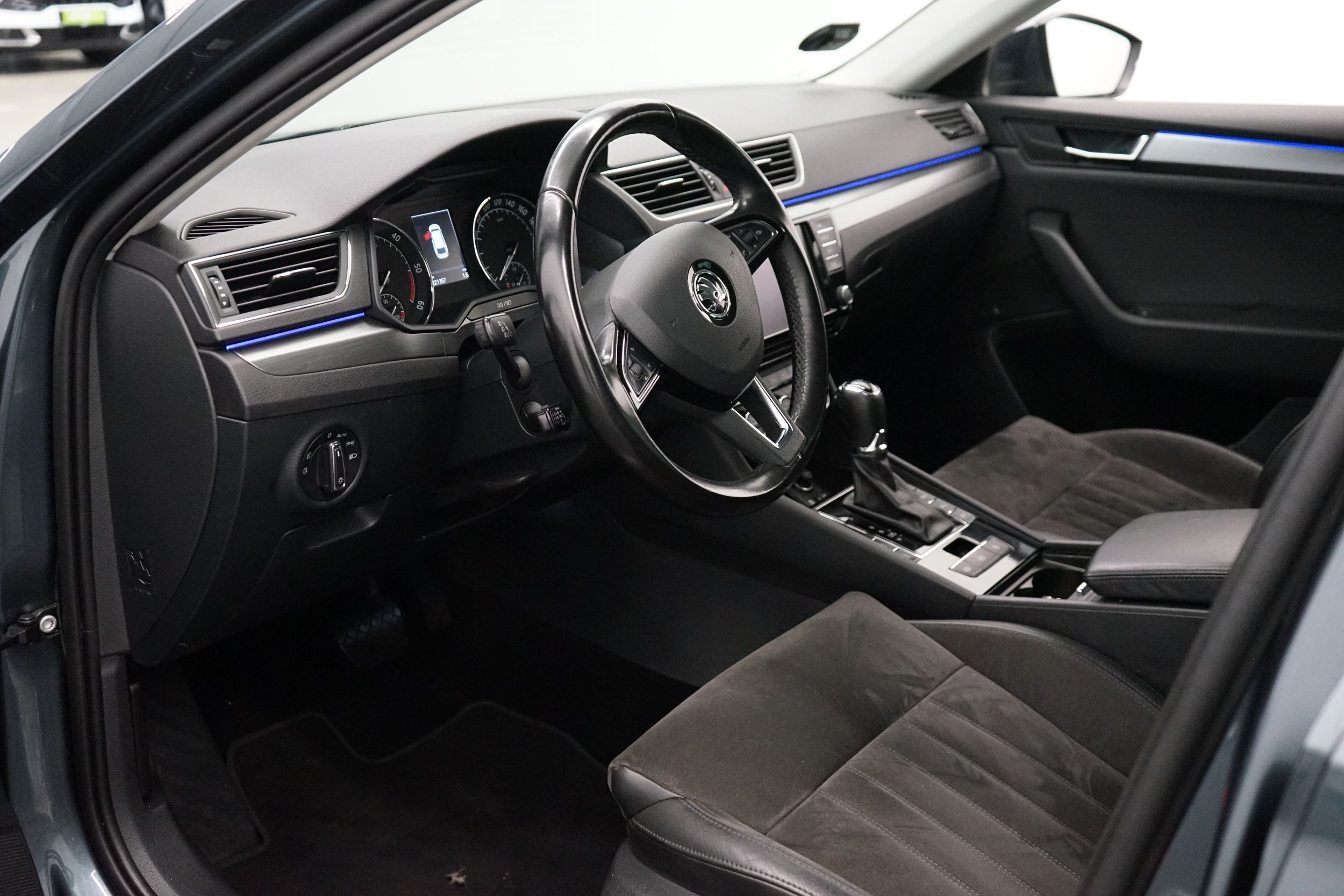 Skoda Superb 2017, kuva 6/22