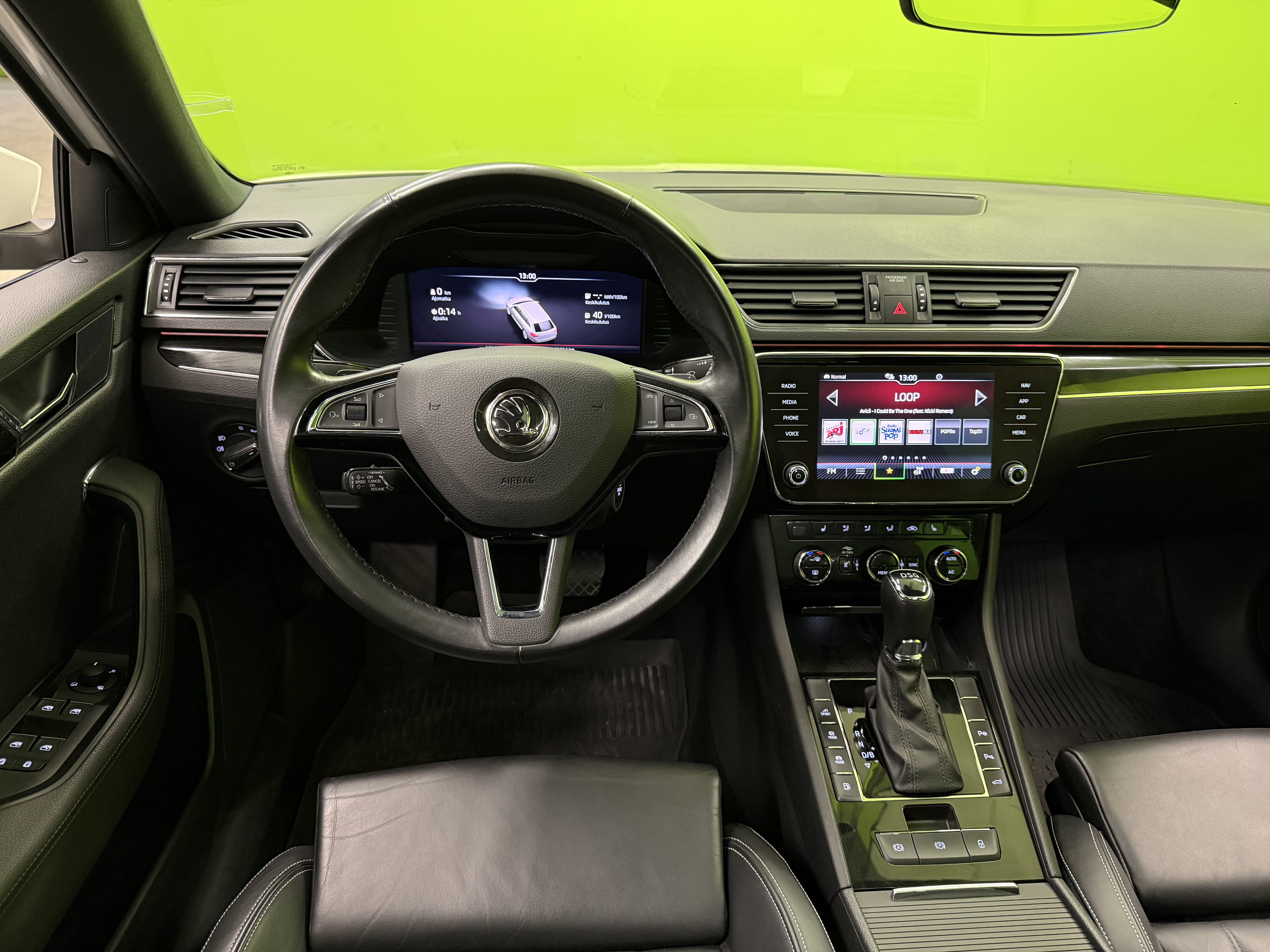 Skoda Superb 1.4 TSI L&K iV 2020, kuva 7/23