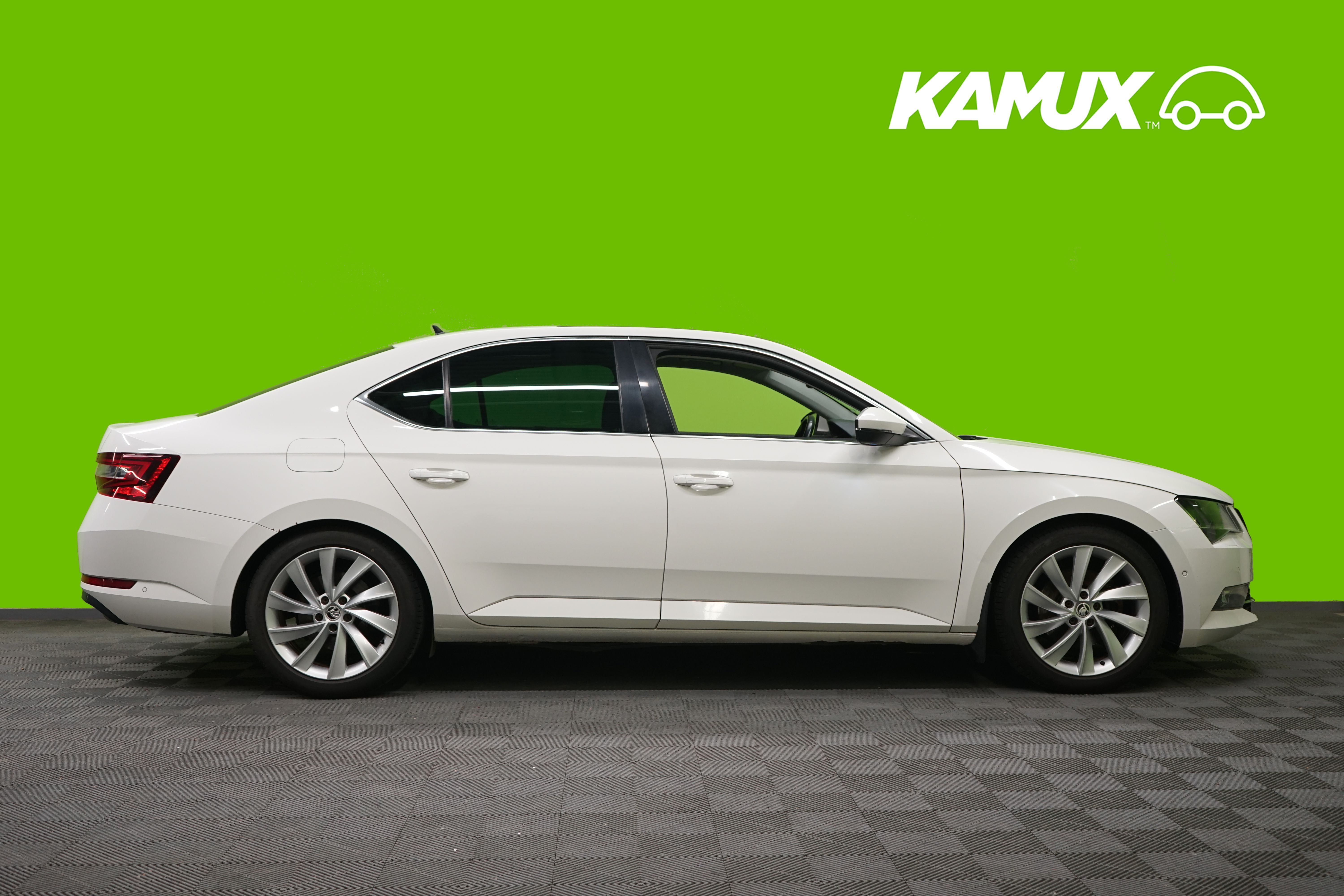 Skoda Superb 2.0 TDI Style 2015, kuva 2/27