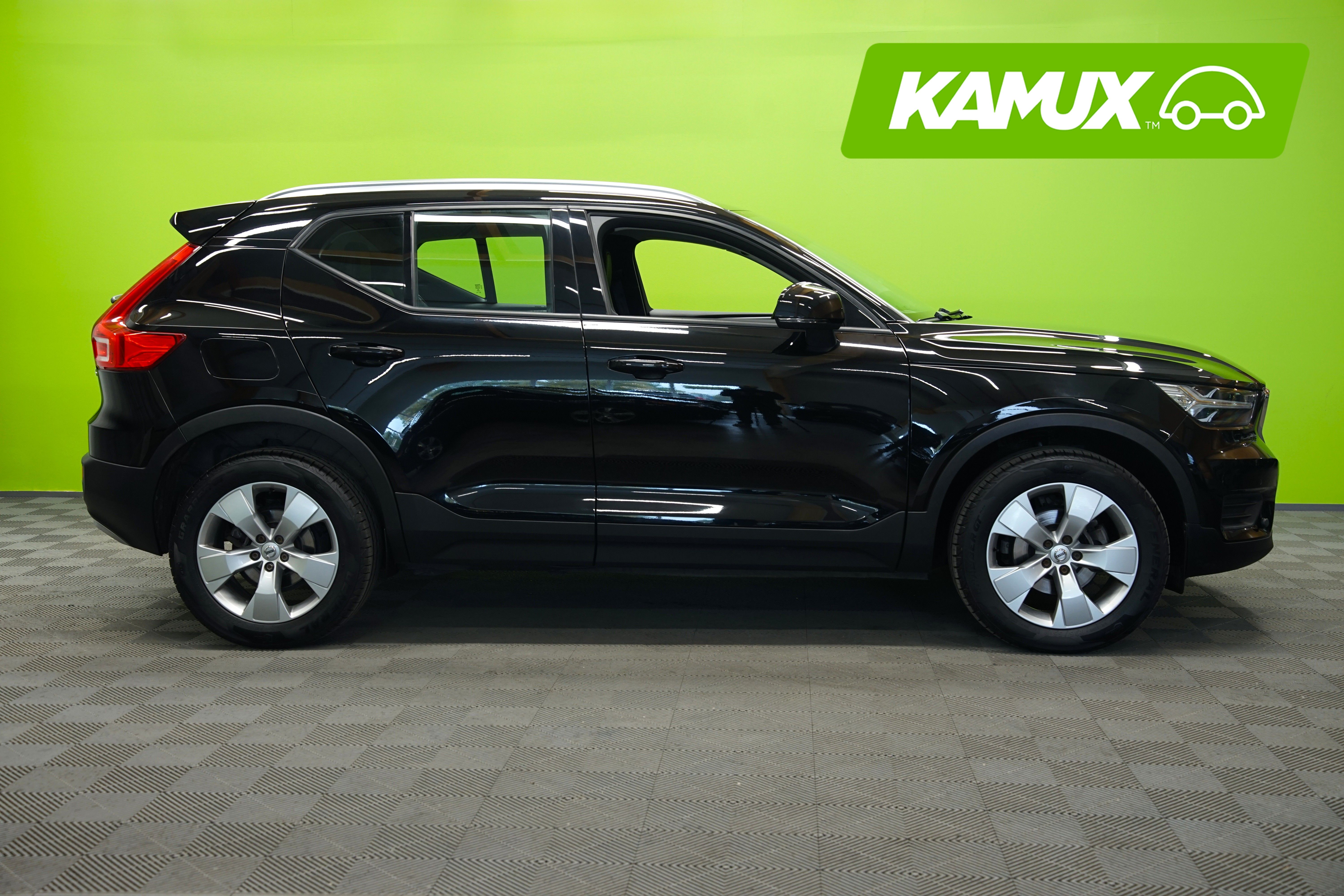Volvo XC40 T3 Momentum Pro 2020, photo 2/21