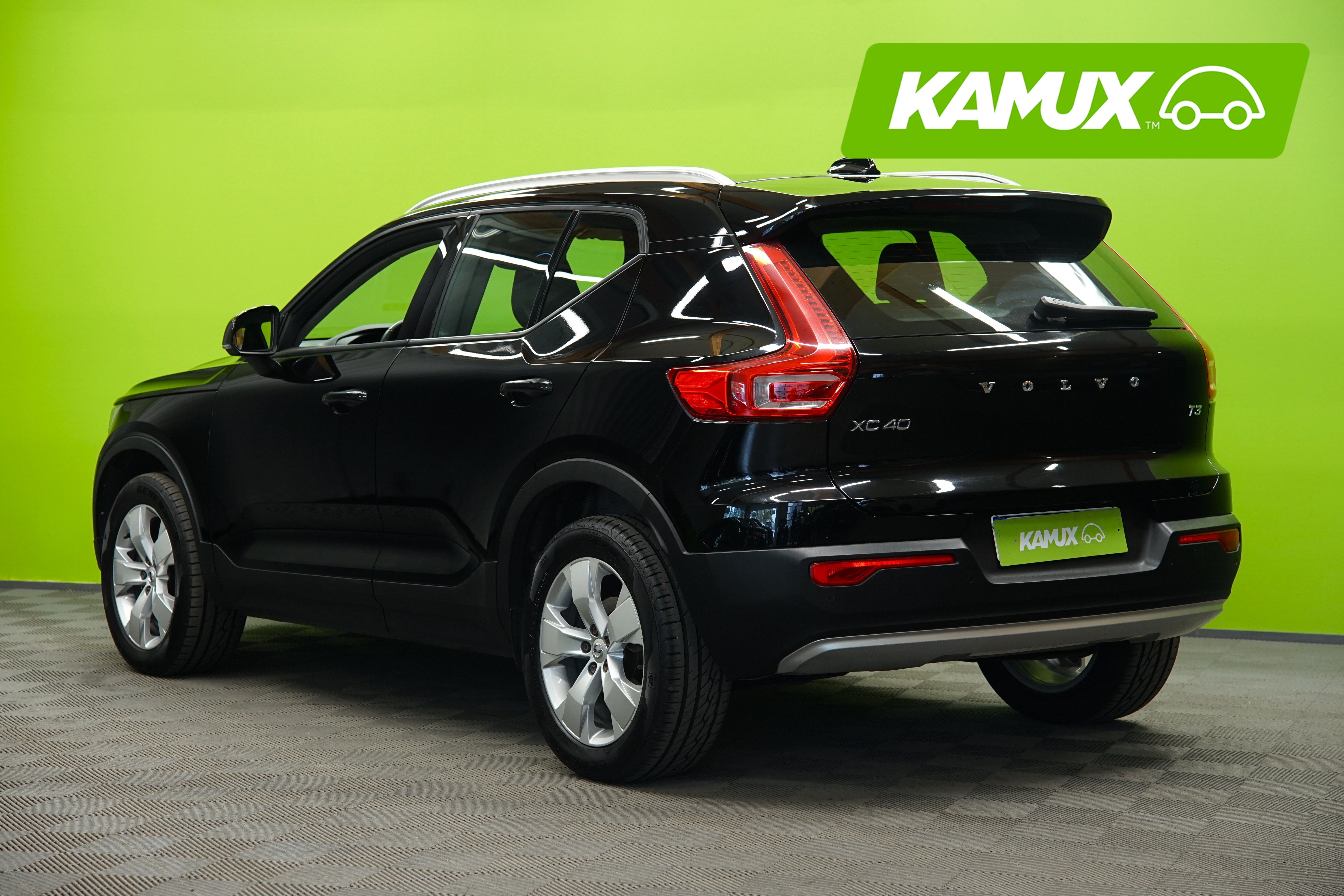 Volvo XC40 T3 Momentum Pro 2020, photo 4/21