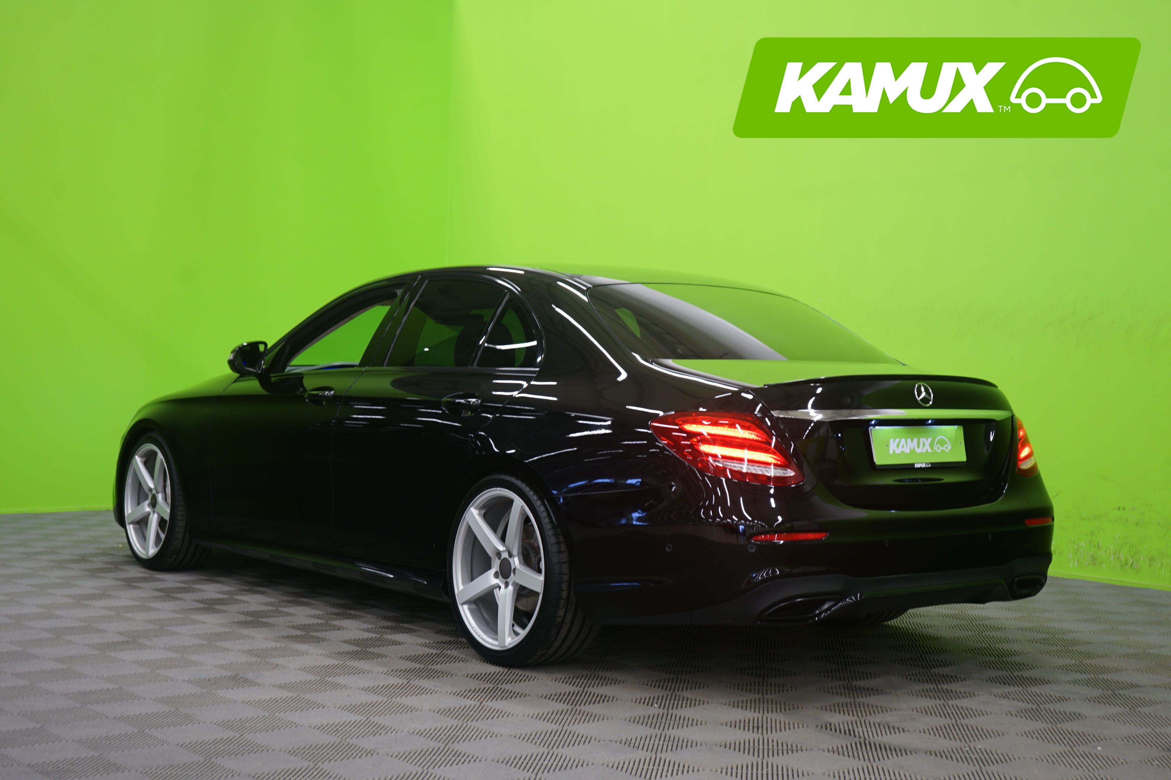 Mercedes-Benz E 2016, photo 4/23