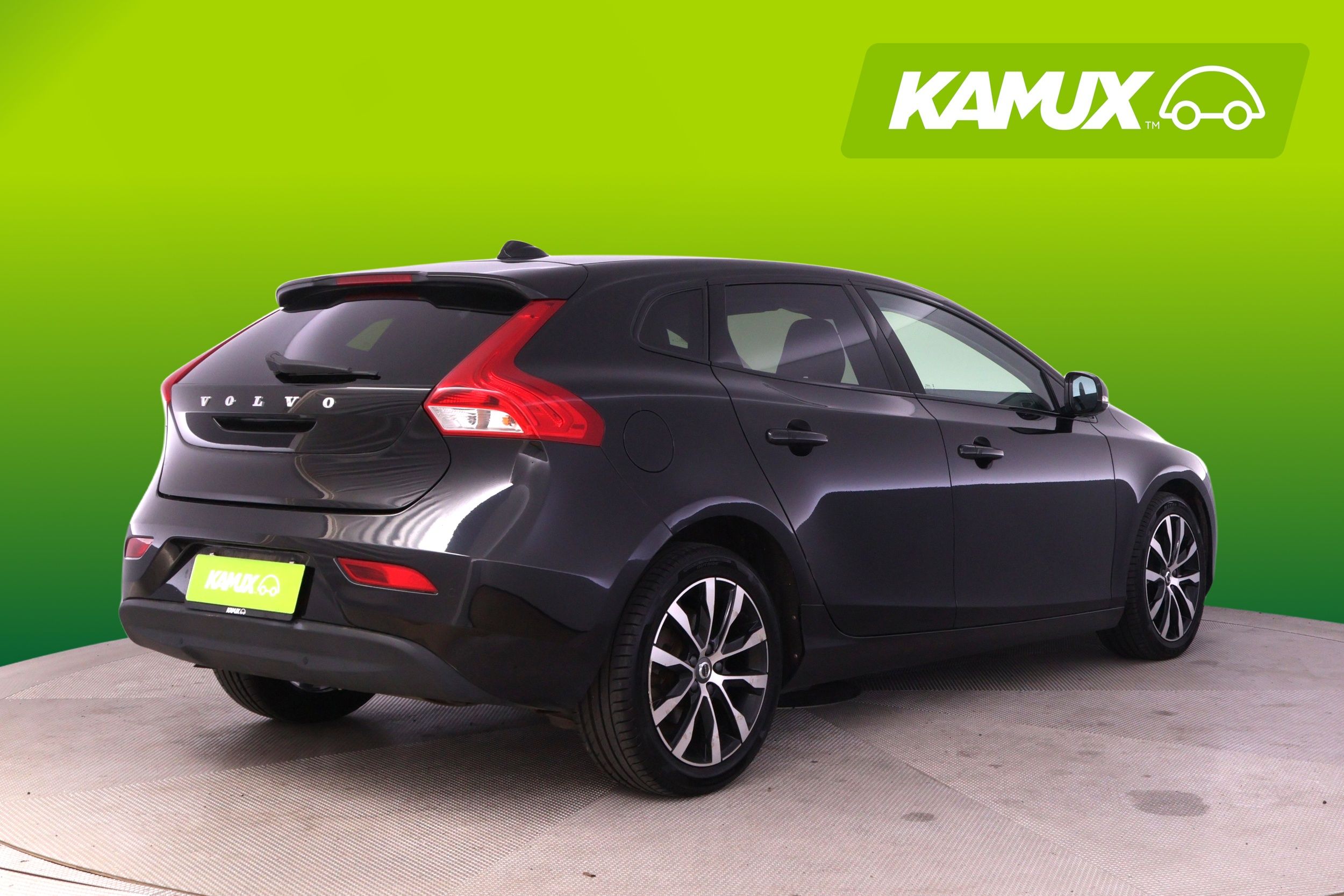 Volvo V40 2019, kuva 2/26