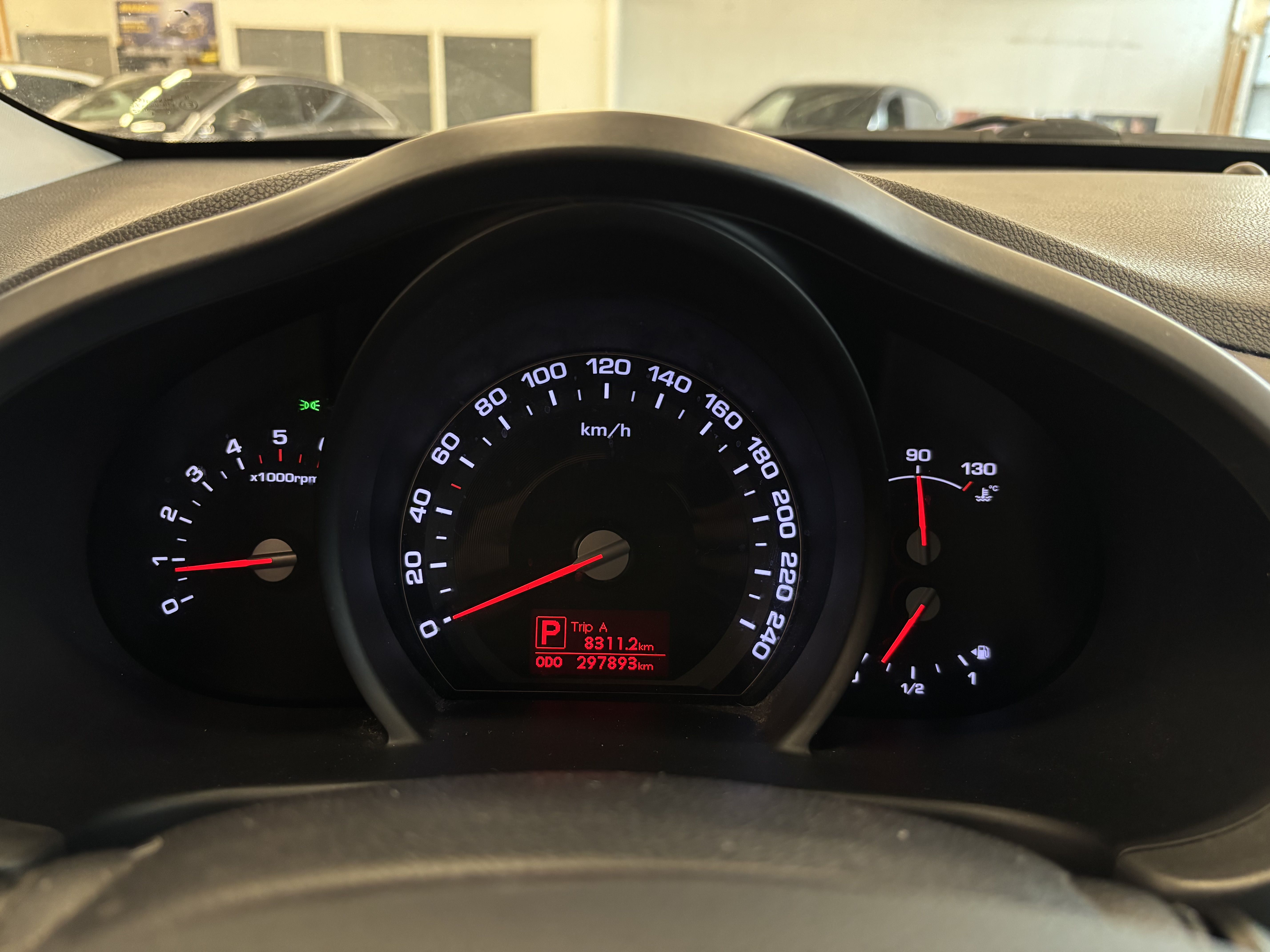 Kia Sportage 2,0 AWD CRDi-R EX A/T 2012, photo 6/9