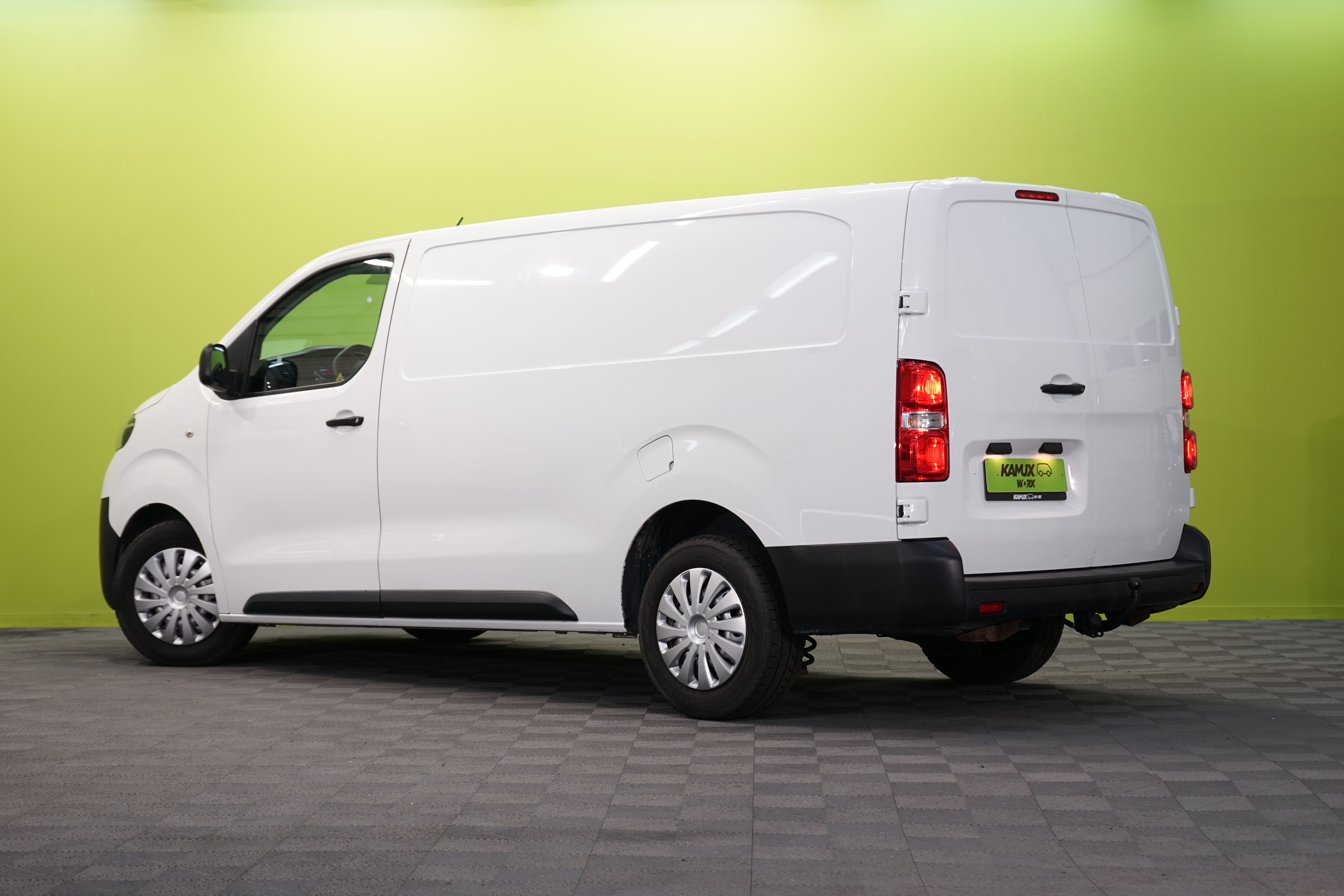 Toyota Proace L2H1 2,0 D 120 5-ovinen 2017, kuva 5/15