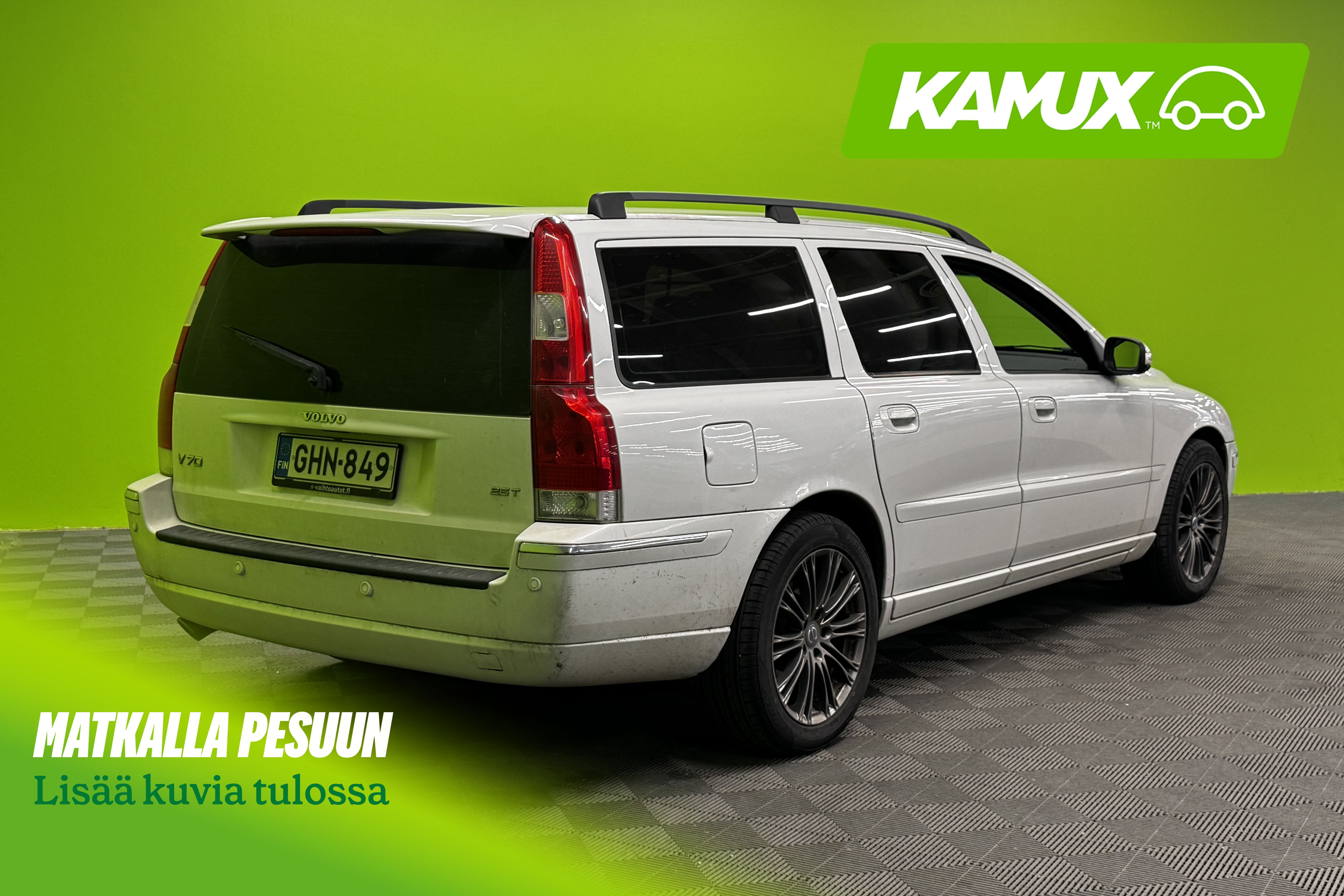 Volvo V70 2,5T Classic Business aut 2007, photo 2/5
